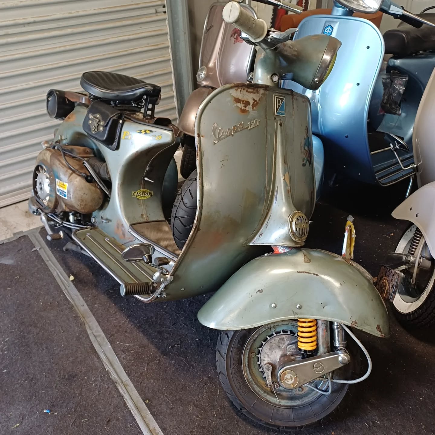 Vespa Resurrection by GN Classics
Improving front brake performance on an early Largeframe starts with reinforcing the suspension.
This 1959 VBA Rat got her upgrade with a new integral spring/shock combo plus reinforced shock.
The result:
Smoother ride with improved over all handling - then less brake diving resulting in more- and better controlled stopping power.
This shock costs approx $300 landed (plus fitting) - using worth it?
In my opinion worth every cent!
(P.s. did I mention - the spring tension is adjustable! 👍)