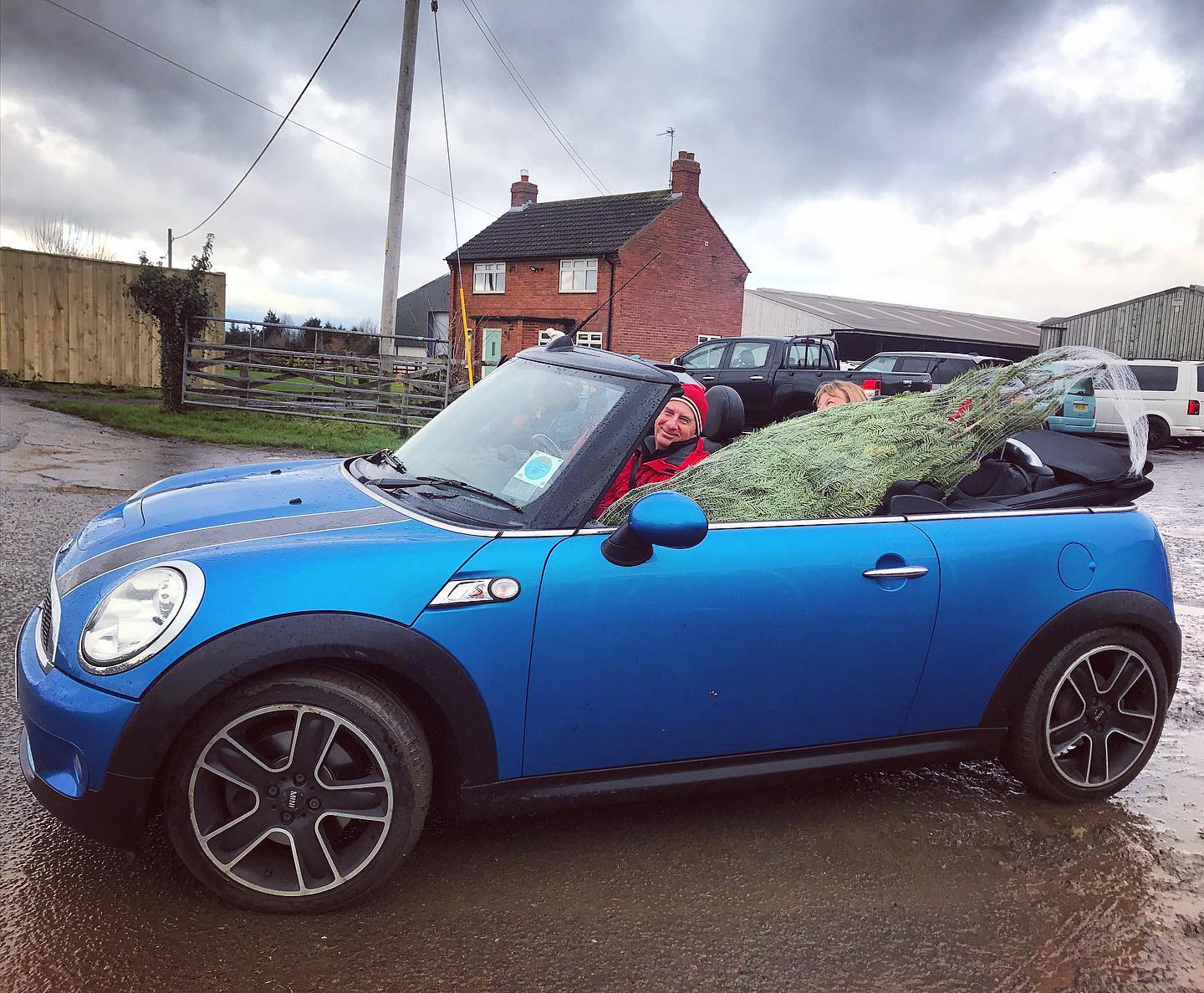 Two happy customers taking their tree home in style today.. 🎄🏎
🗓 We still have some slots remaining for tomorrow afternoon, book online at www.durhamchristmastrees.co.uk
🥾Please remember to bring wellies if you’re exploring the plantation
🎄We will also be OPEN SATURDAY 11TH & SUNDAY 12TH DECEMBER 10.30AM-3PM, no booking’s required this weekend
#roofdown #vibes #december #outdooractivities #locallysourced #freshlycut #pickyourown #PYO #durham #christmastrees #northeast #durhamchristmastrees #heughhallfarm #smallbusiness #christmasiscoming #nordmann #fir #norway #spruce
