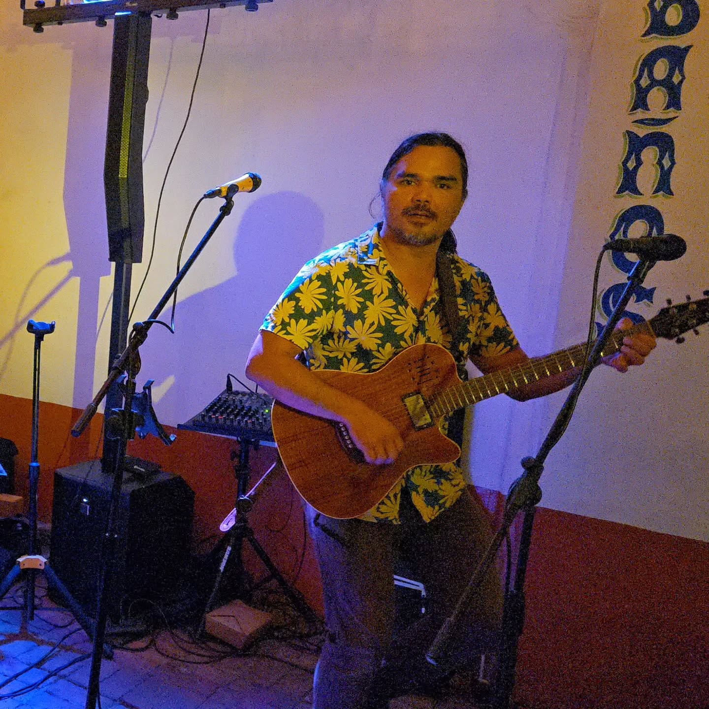 Such an amazing time celebrating this man right here! Thanks to all the incredible songwriters that came out to love and party on @leecoulter at @enfuegocantina last night! Epic jams @natedonnismusic @anna_ballew_music @ryangraymusic @alyssajaceyofficial @drummerac22 @dixiemaxwell