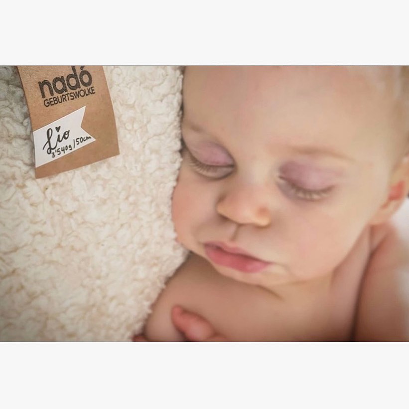 vielen dank @hebammen.begleitung für dieses wolkenzarte, herzerwärmende bild. 🤍