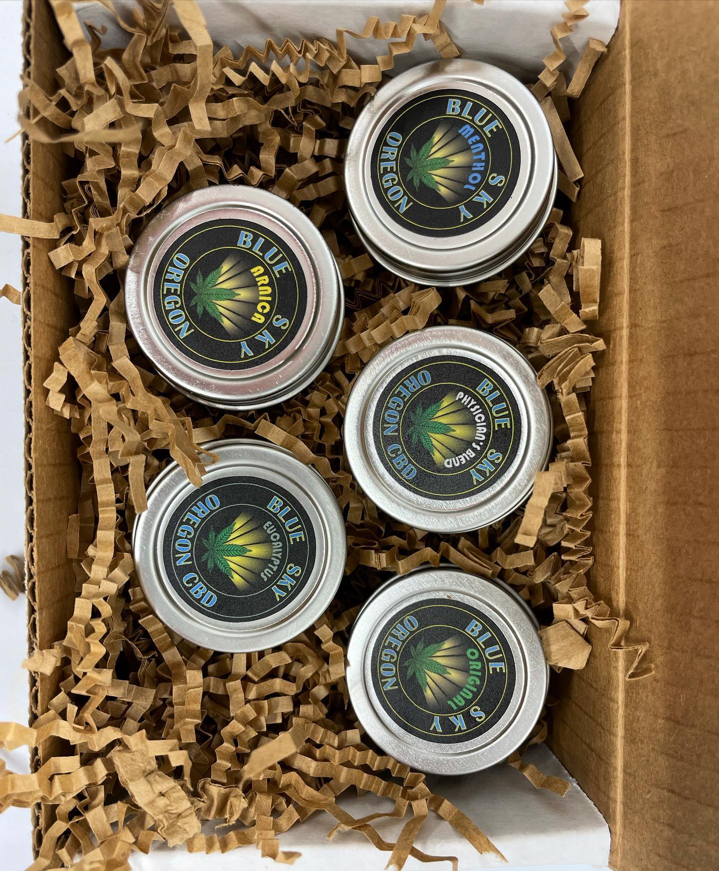 Our CBD Rub Sampler (5-Pack) is now available for the holiday sale! Get every one of our salves in a convenient 1/4 oz travel tin! Priced under $25, it’s the perfect holiday gift.