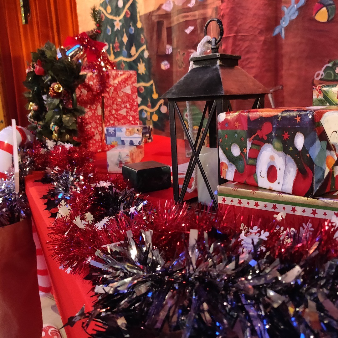 Le bureau du Père Noël
#kidnappingduperenoel #spectaclepourenfants #animation #66 #pyreneesorientales #theatre #courrierdenoel #lettreauperenoel #comediemusicale #perenoel #noel #animationpourenfants #occitanie #arbredenoel #spectacle #comitedentreprise #decoration #divertissement #production #costume #event #evenementiel #decor #hatedereprendre #decoration #atelierdupèrenoël #cestbientotnoel