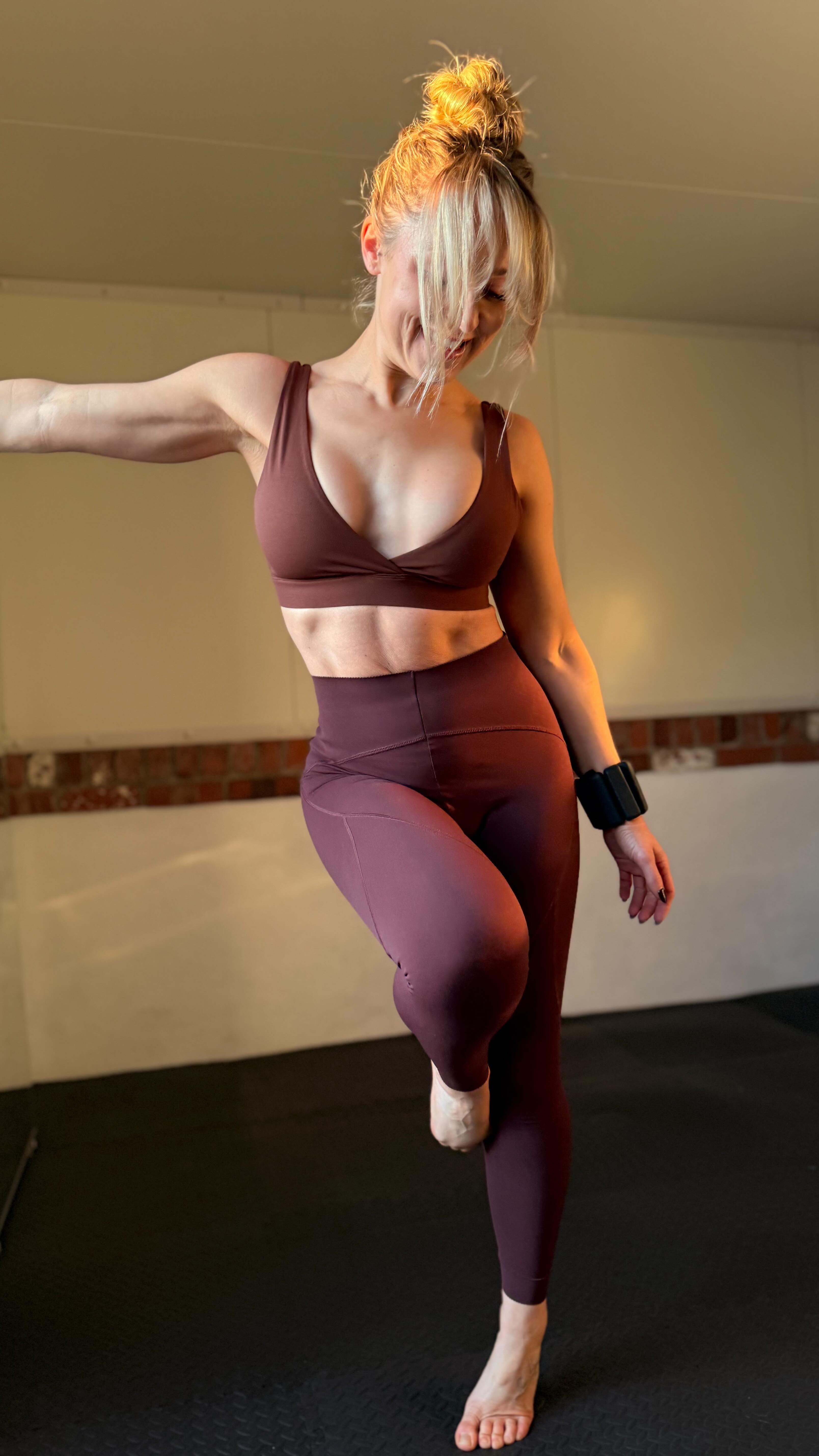 Last nights spice 🌶️
::that barre burn is soooo addictive
#BodyAltar #BarreAltar
#BAMethod #BACommunity #BAbody
barrebody mybodymyaltarmyhome BAspicy
barre barrefitness barreworkout barreclass barreinstructor barreonline barresohard barrefit barrebody barreaddict barrelove barrestrong barrepilates barreclasses barrestudio barreondemand pilates lowimpactbarre spicybarreburn barrebody