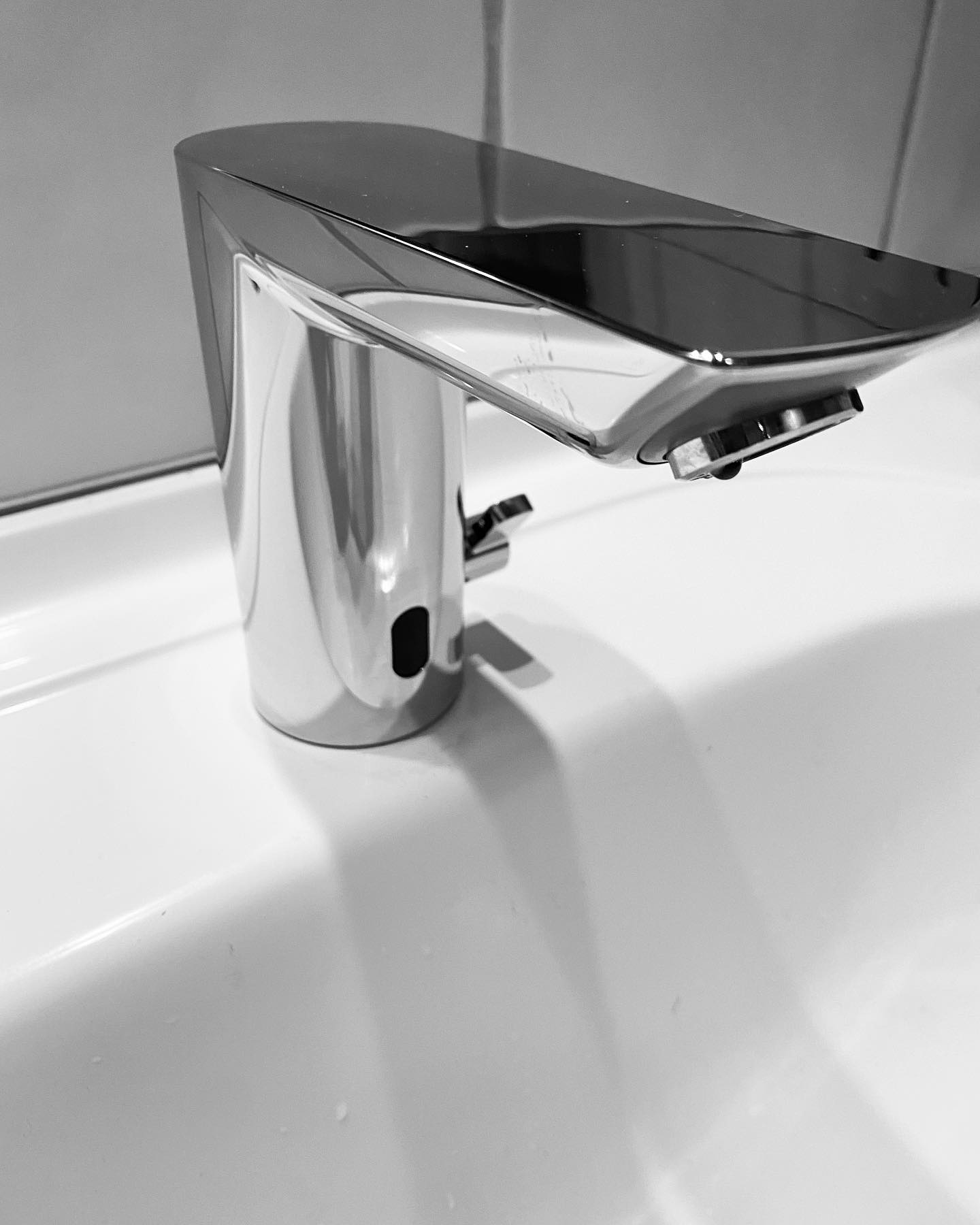 Ny Grohe berøringsfrit vandhane. Passer altid perfekt 👍🔧 #godweekend #grohe #vvskraft #håndværk