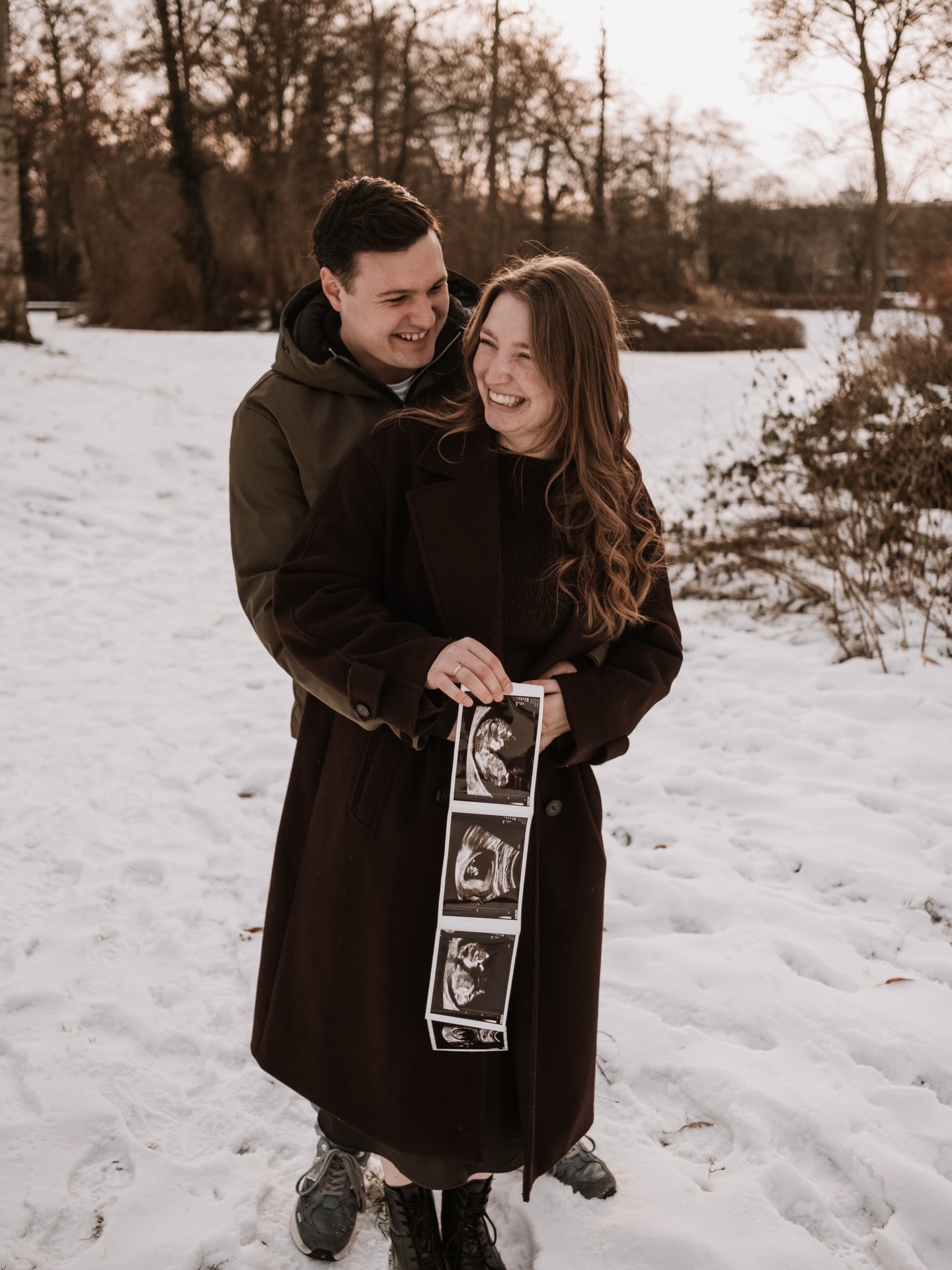 Aankondigings-shoot! ❄️
Zijn jullie nog opzoek naar een bijzondere manier om te vertellen dat jullie een kindje verwachten? Dan is een aankondigingshoot misschien wel iets voor jullie!
Stuur me gerust een berichtje voor meer informatie.