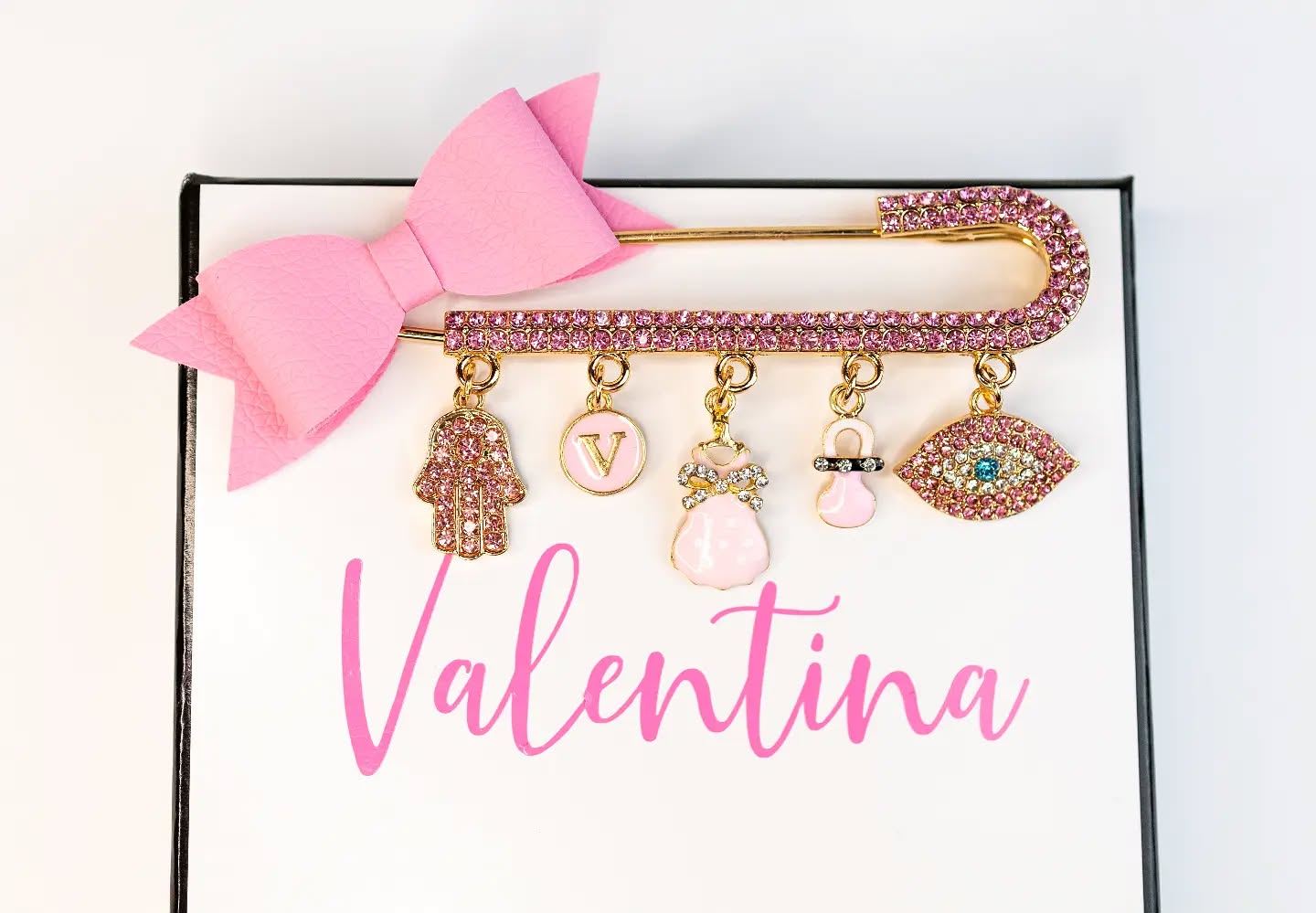 Welcome Baby Valentina!
-
-
-
#LuxGiftBoxes #babygiftsideas #kidsaccesories #personalizeditems #babyshowergiftidea #torontomakers #torontomarket #shoplocaltoronto #babyshowergiftideas #torontosmallbusiness
#babymusthaves #babygoals #babygear #newmoms #newmommy #evileye #strollerpin #vaughan #Toronto #malocchio #Woodbridge #Thornhill #Newmarket #eastgwillimbury #richmondhill