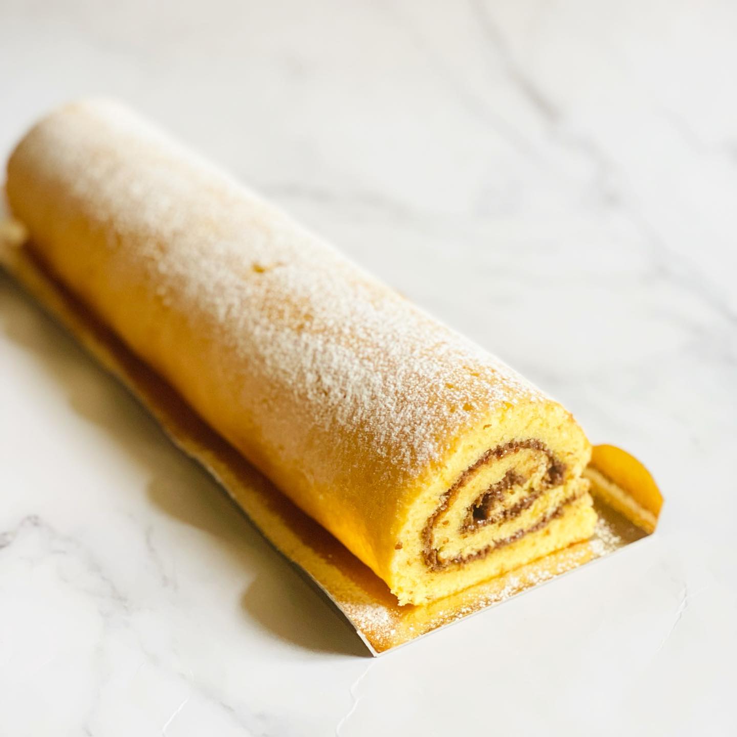 Chocolate Roll
#chocolateroll #dairyfree #yummy #parvedesserts #koshercateringlondon #koshercatererinlondon