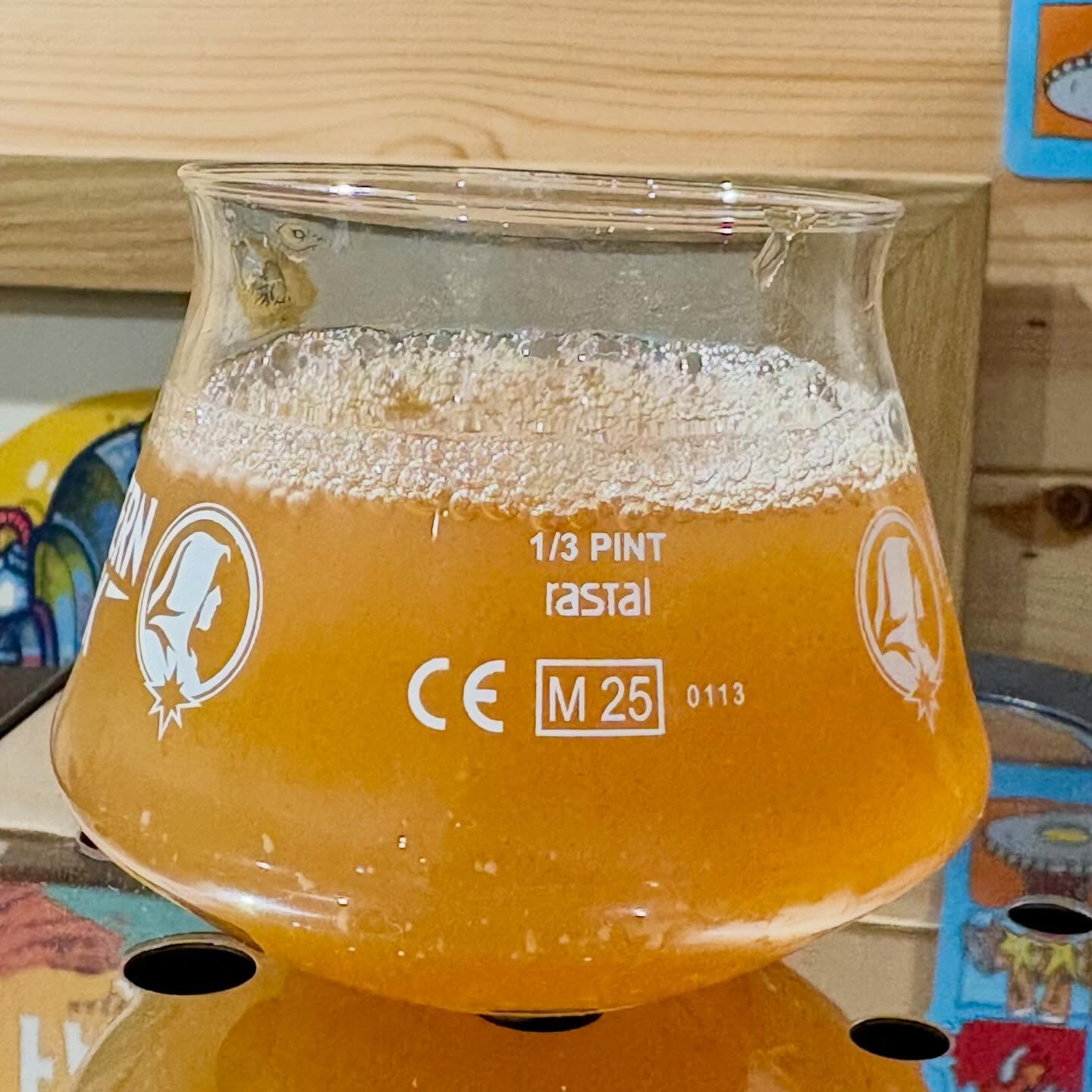 I AM BUZZING!
Agent 243
What a beer this is! And best of all it’s a SMaSH (single malt and single hop)!
ABV 5.9%
Colour: Juicy Orange
Aroma: Juicy, orange, apricot, tropical fruit
Pre conditioned taste, smooth, juicy.
This will be bottle conditioned and then entered into the @societyofindependentbrewers and @charlesfaram smash competition.
WOW this is a great beer. Definitely one to drink chilled….WOW
#homebrew #homebrewer #foxtailbrewing #beer #beerstagram