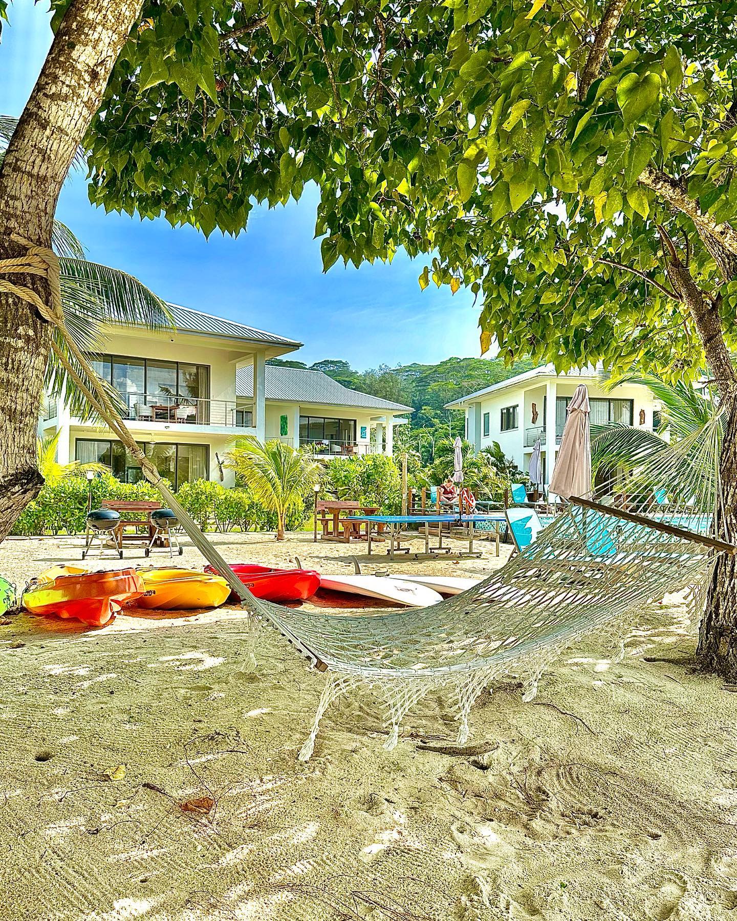 🌴 Lazy Daze 🌴
Life is to be enjoyed. Not to be rushed or stressed; at least not on holiday on a beautiful tropical island
#seychelles #relax #holiday #tropical #mahe #seychellesisland