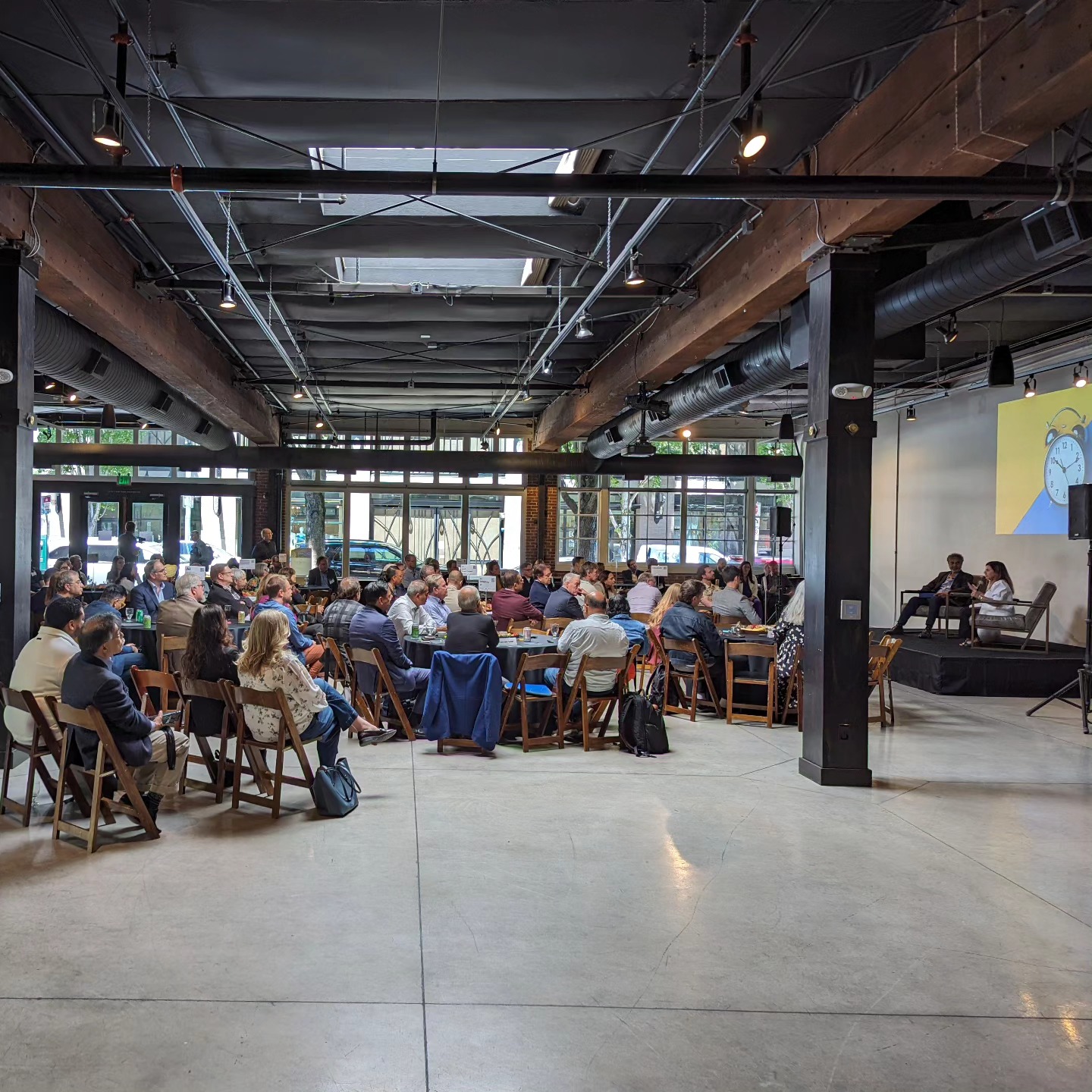 Everett is perfect for business conferences! With the industrial modern atmosphere, open layout and great location in NW portland.
#everettwest #artemisfoods #pdx #foodie #thepearl #pdxparty #oregonwedding #partyinportland #portlandia #pdxevent #portlandvenue
‐‐----------‐----------------------------------------------------------------
Book an event at our venue. Great for any occasion: business, birthday, wedding, dance party, fundraisers and more! In house caterer @artemisfoods. Bring your imagination! For more information, link in bio.