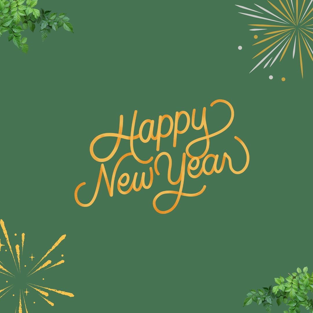 🌟 Hello 2025! 🌟
Over the last few weeks I took time off social media to fully enjoy the magic (and busyness!) of Christmas, spend time with family and enjoy all the of delicious foods 😍
I also wanted to give myself time to unwind, rest and recharge after a huge year before diving into what will be a very exciting 2025 🙌🏼
I hope everyone had great Christmas and New Years, got some rest (or if not, looked after yourself as best you could) and feeling excited for what the year ahead will bring ✨
What is one thing you’re going to do for YOU this year?
- CK 💪🏻🍏
#newyearnewgoals #healthiswealth #selfcarematters #fillyourcupfirst #foodasmedicine #newyearstrongeryou