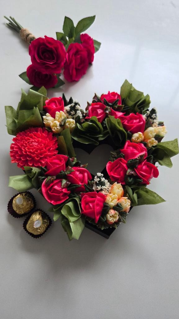 Noosa Picnics is introducing a new collaboration with the wonderful @littlesweetery.
Our Valentine’s Day soirées will include a gorgeous love heart bouquet, a thank you from us to you for choosing to celebrate your love with us ❤️
DM to enquire about availability, we only have limited spots left!
#noosapicnics #beachpicnic #valentinesdaysoiree #luxurypicnic #sunshinecoast