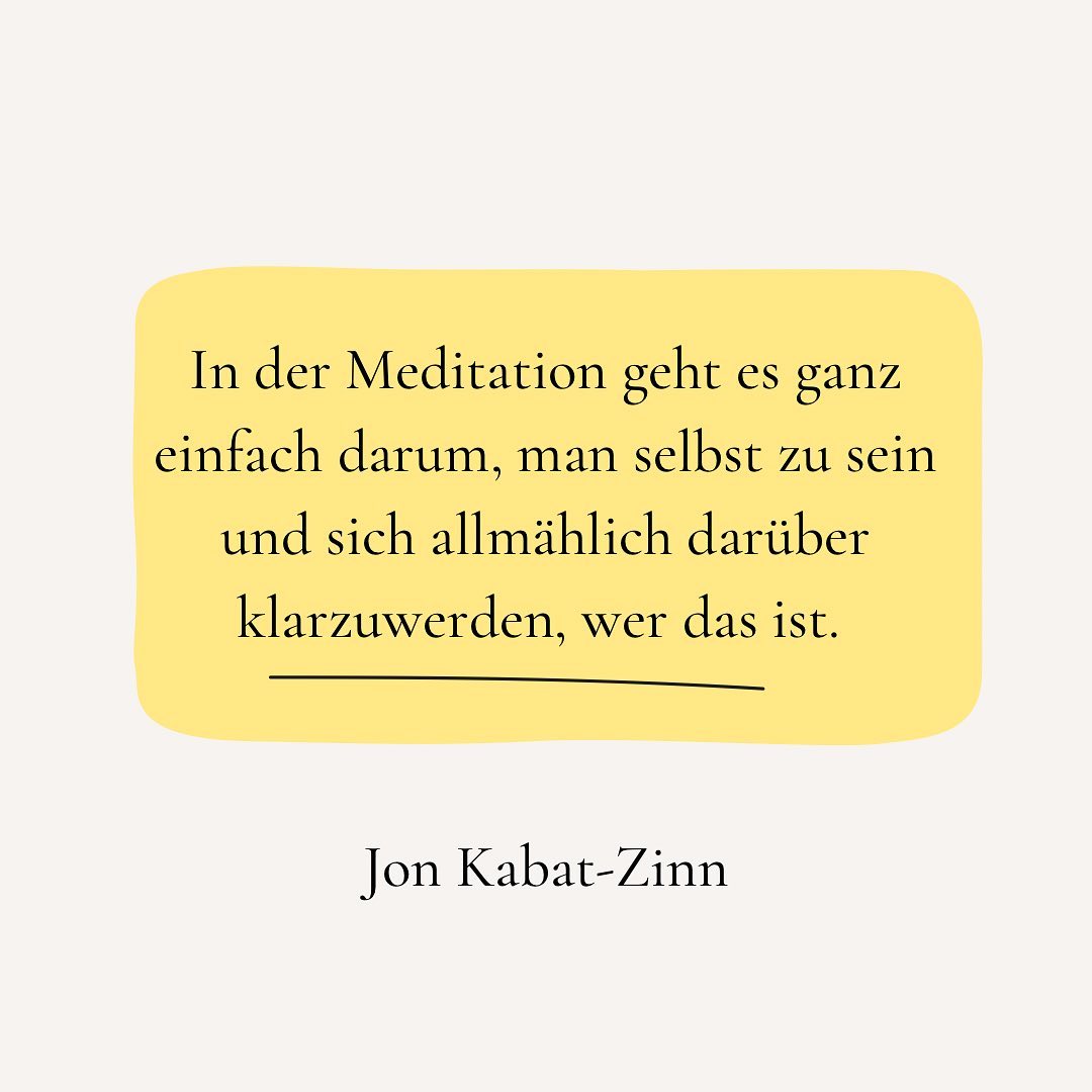 Mein Mindful-Based Stress-Reduction (MBSR) Online-Kurs startet am 28.02., immer Dienstags ab 18:30 Uhr.
MBSR basiert auf dem sehr bewährten und umfangreich erforschten Konzept von Jon Kabat-Zinn.
In diesem 8-Wochen Kurs zur achtsamkeitsbasierten Stressbewältigung werden wesentliche Prinzipien und Praktiken vermittelt, um herausfordernden Situationen und Stress im Alltag und Berufsleben mit mehr Gelassenheit begegnen zu können. Wer mag mit auf die Reise nach Innen gehen und sich Stück für Stück ein bisschen näher zu kommen? Alle Infos in der Bio/auf meiner Website. Ich würde mich sehr freuen, wenn du mit dabei bist!
#achtsamkeit #mbsr #stressreduktion #achtsamkeitimalltag #selbstfürsorge #meditationlernen #mindfulbasedstressreduction #psychischegesundheit #mentalegesundheit #verbundenheit #fürsichsorgen #stille #rausausdemhamsterrad #selbsterkenntnis #stressbewältigung
