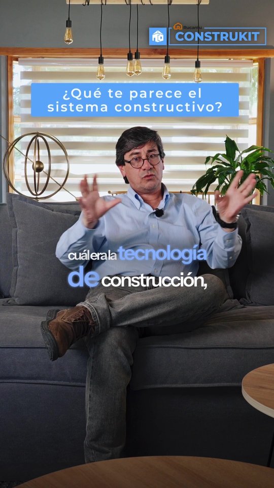 En las montañas de Malalcahuello nace un nuevo hogar 🏔️✨.
No hay mayor satisfacción que ver a nuestros clientes vivir la experiencia de construir sin estrés.
Esta vez, el escenario fue en la hermosa zona de montaña de Malalcahuello en la Araucanía Andina, donde nuestro Modelo Frutillar de Línea Sureña encajó perfectamente con su diseño y calidez única. 🏠🌲
Gracias por confiar en nuestra asesoría profesional y permitirnos guiarlos en cada etapa de este gran proyecto.
✅ Diseño con identidad
✅ Más de 40 años de experiencia
✅ Calidad en cada detalle
Conoce nuestro Modelo Frutillar en:
https://www.construkit.cl/frutillar
¿Sueñas con tu refugio en la montaña?
¡Hablemos! 👇