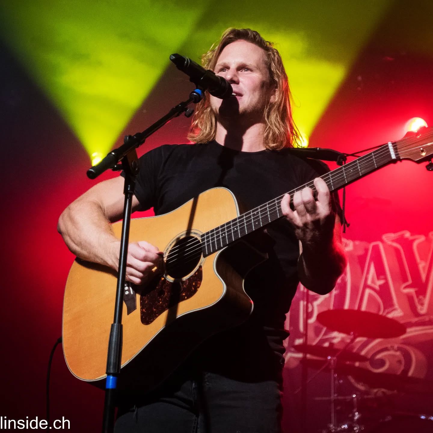 Schüür - Flashback 🤩🎸
#flashback
#goodtimes
#friendsarefriendsforever
📸 by @metalinside.ch