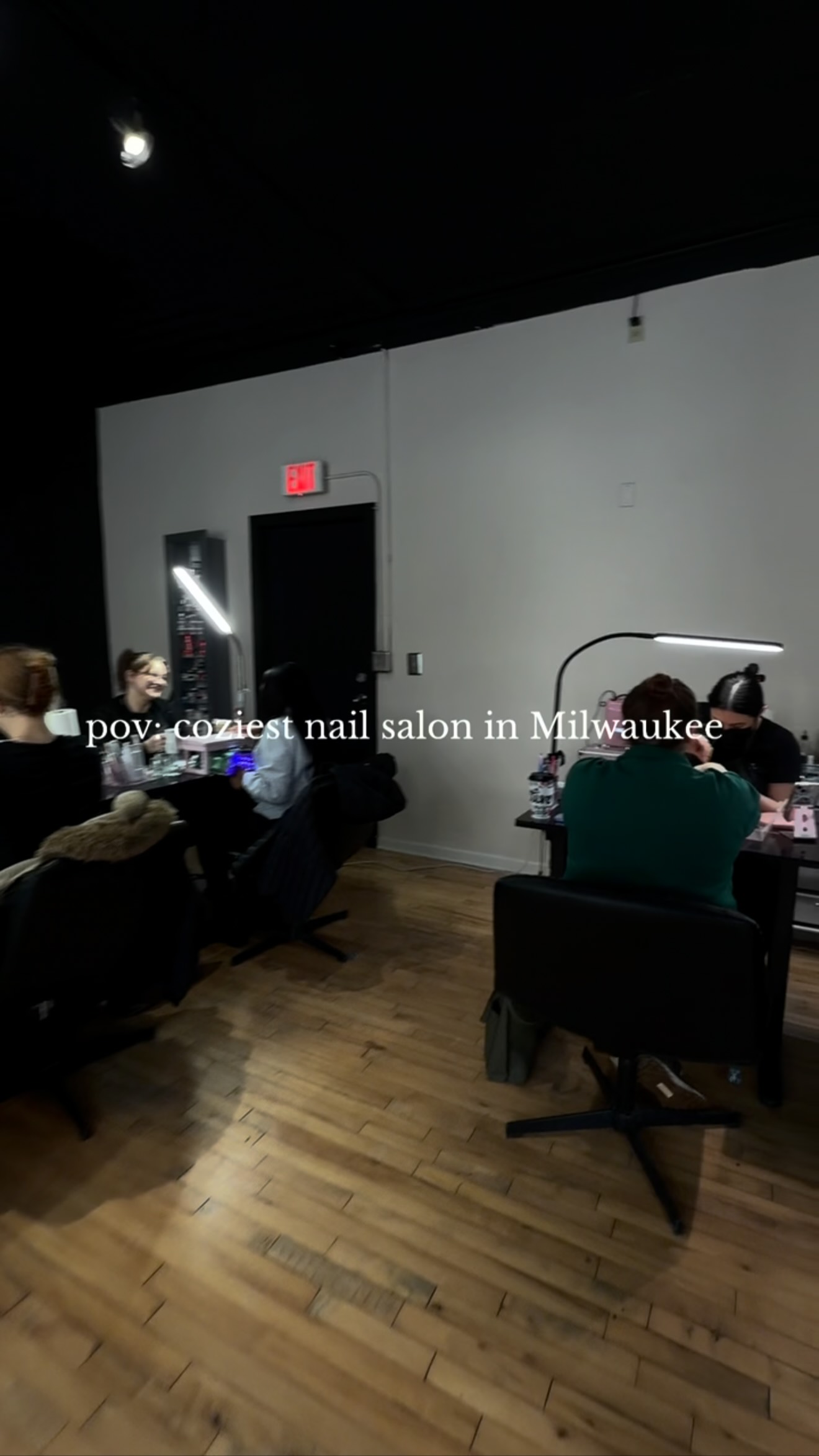you just walked into the coziest nail salon in Milwaukee ✨ warm vibes, soft music, fresh sets, and zero rush energy 💅🤍 #MilwaukeeNails #CozyVibes #NailTok #SelfCarePOV #WisconsinGlow