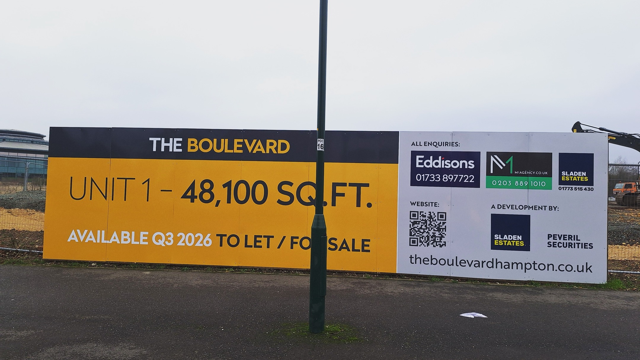 New site hoarding panels in place for Carve Design in Peterborough this morning! Another happy customer 😊