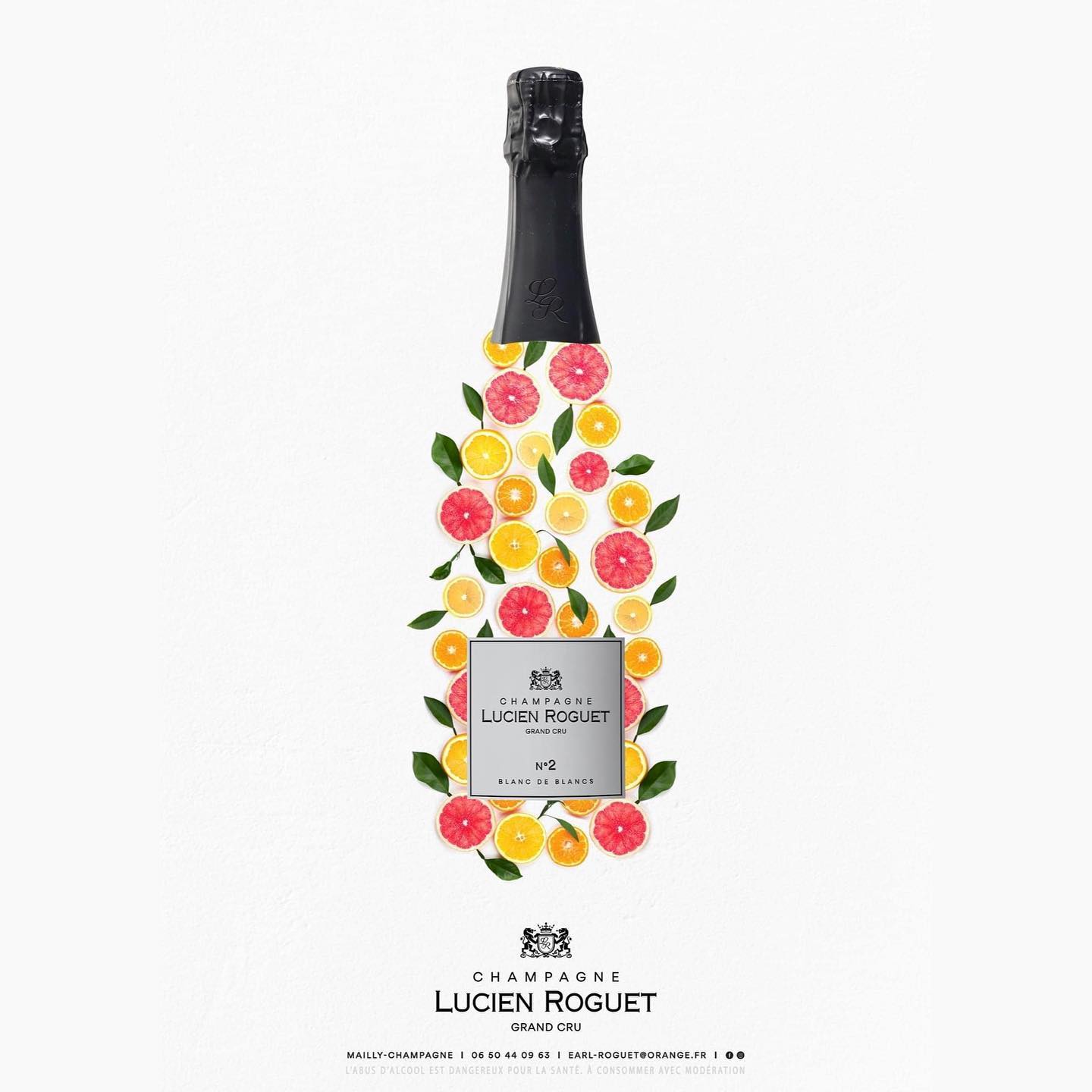 Cette semaine c'est le tour de notre cuvée 𝗡°𝟮, Le 𝗕𝗿𝘂𝘁 𝗕𝗹𝗮𝗻𝗰 𝗱𝗲 𝗕𝗹𝗮𝗻𝗰𝘀 𝗚𝗿𝗮𝗻𝗱 𝗖𝗿𝘂 :
Champagne d’apéritif par excellence, seul le Chardonnay frétille dans cette cuvée. 🥂
Constitué d’au moins 50% de vin de réserve il exprime tout en fraîcheur différents agrumes🍋
Vin distingué avec une vive effervescence, il se combine parfaitement avec vos poissons et crustacés.
Nous vous retrouvons la semaine prochaine pour vous faire redécouvrir la suite de notre collection. En attendant, notre Maison reste à votre disposition pour échanger avec vous et pour vous recevoir à la propriété !
http://www.champagne-lucien-roguet-grandcru.com
#champagne #grandcru #N°2 #brut #maillychampagne #blancdeblancs #champagnelucienroguet #flacons #collection #sparklingwine #bubble #madewithlove #histoiredefamille #vin #wine