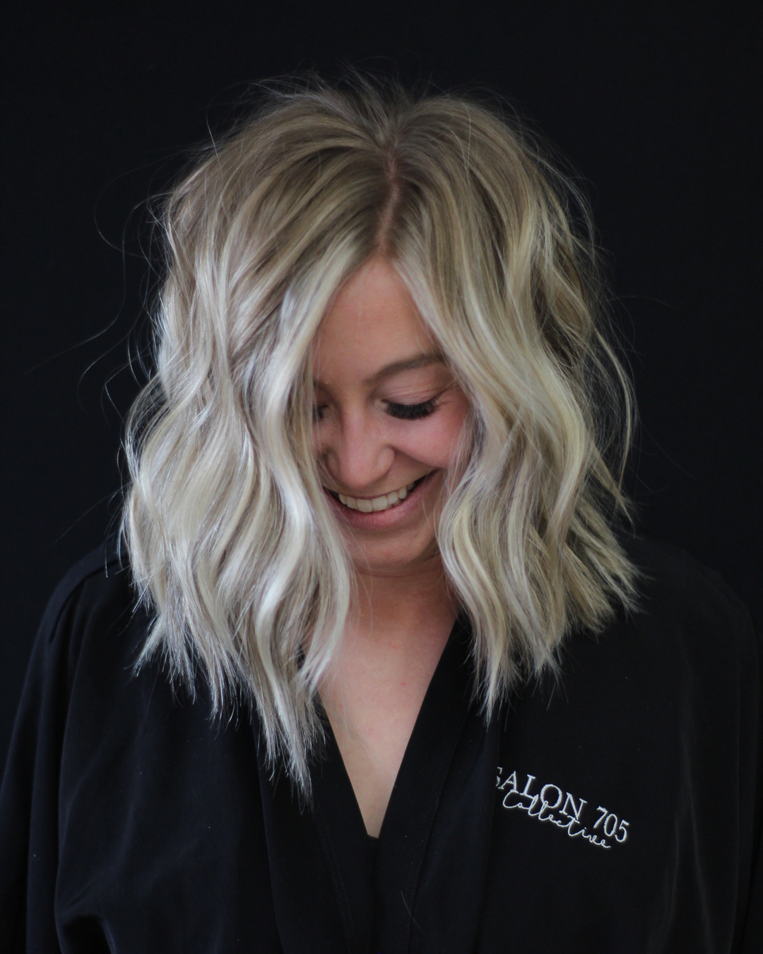Warding off the seasonal scaries one blonding appointment at a time. 🤍⠀⠀⠀⠀⠀⠀⠀⠀⠀
⠀⠀⠀⠀⠀⠀⠀⠀⠀
Our air is so dry this time of year so make sure you are giving that hair some extra love. Deep conditioning treatments, oil while styling and only using one form of heat a day are all a good start.