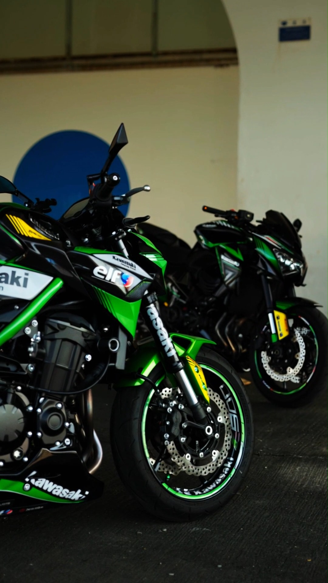 The Z specialist!
M Designs Motorsport 🏁💪
- z900 20-24 Zcup1 sticker kit, yellow green kawa
Gumtech frame colour kit
Carbonvice belly pan
- z800 Cup3 sticker kit, yellow green kawa
Transversal dark grey
Carbonvice belly pan
All customisable! 🎨Colours & ™️sponsors, check it bio
📸@alex_photography_bcn did you remember making so many video recordings? 😜
📹M
🏍️@alex_photography_bcn
🏍️@yeraycarmona7
#kawasaki #kawasakiz900 #kawasakiz900e #kawasakiz800 #kawasakiz800e #z900 #z800 #moto #motorbikephotography #motorcycle #motorbike #nakedbike
