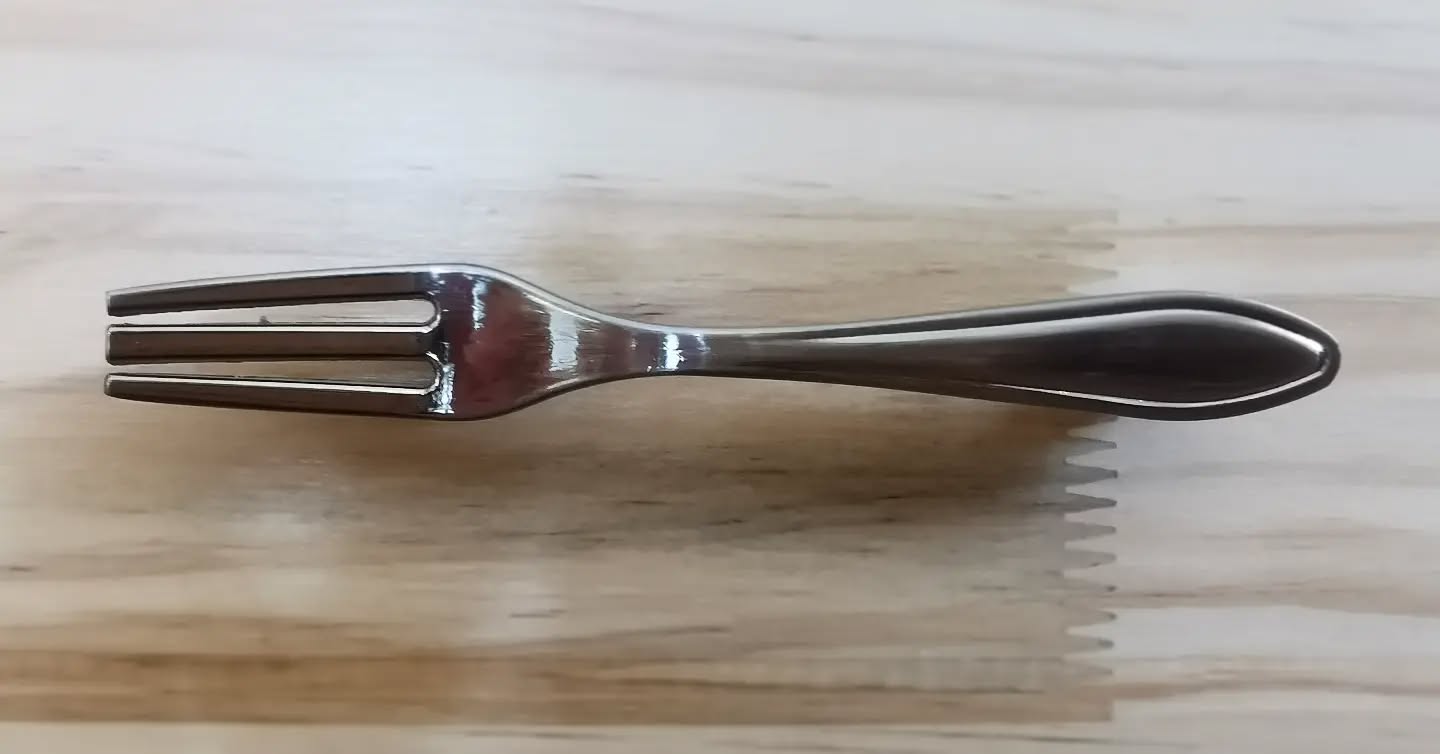 Esto no es un tenedor.... Pero se parece, verdad? 😊
#restaurantestoledo #takeawaytoledo #breakfasttoledo #gastronomiatoledo #crepestoledo #desayunartoledo #comerentoledo #singlutentoledo
#brunchtoledo