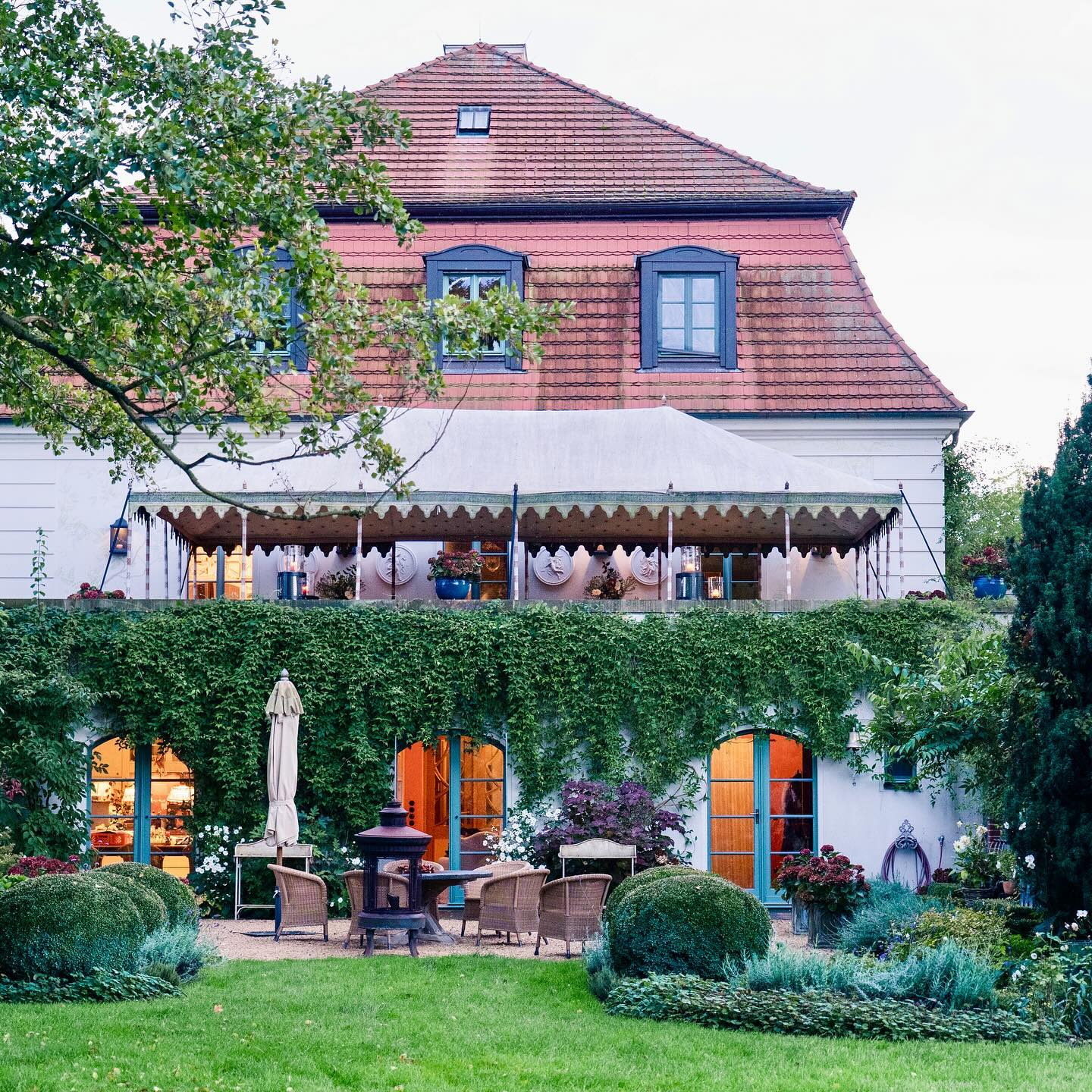 #eibenhofbadsaarow #eventlocation #hochzeitslocation #feiernamscharmützelsee