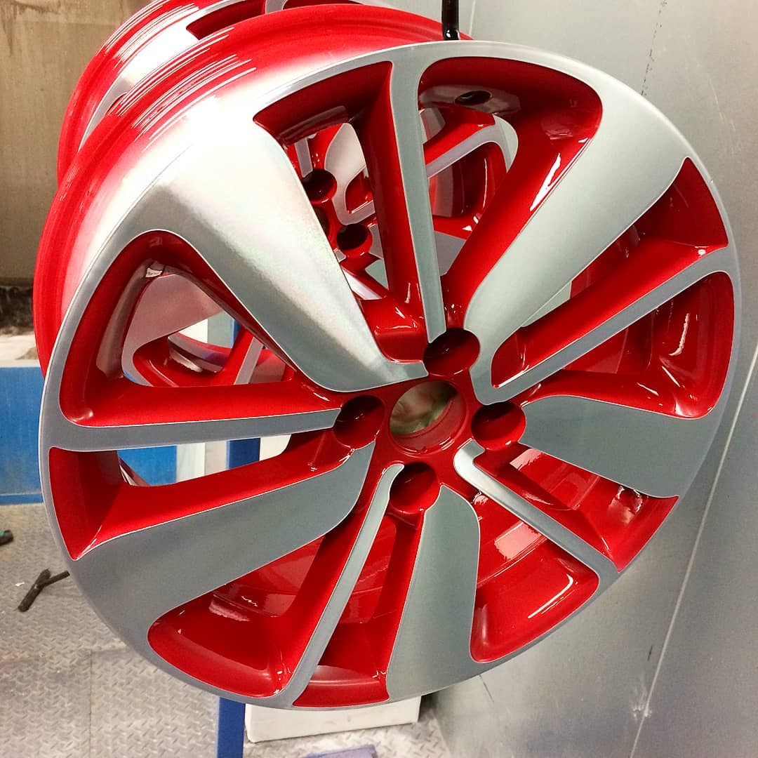 Something a bit Different 😮🛑
Diamond cut finish with some Red Inserts. A Great job from the team as usual and yet another overjoyed customer 😁😎
-
#wheelrefurb #wheelrefurbishment #wheelrefurbs #alloyrefurb #alloyrefurbishment #alloyrepair #powdercoating #diamondcut #colourpowdercoating #cars #wheels #wheelcolour #wheelcolourchange #rangerover #revere #bmw #mercedes #ferarri #audi #bentley #rangerover #london #essex #woodford #southwoodford #creativewheels