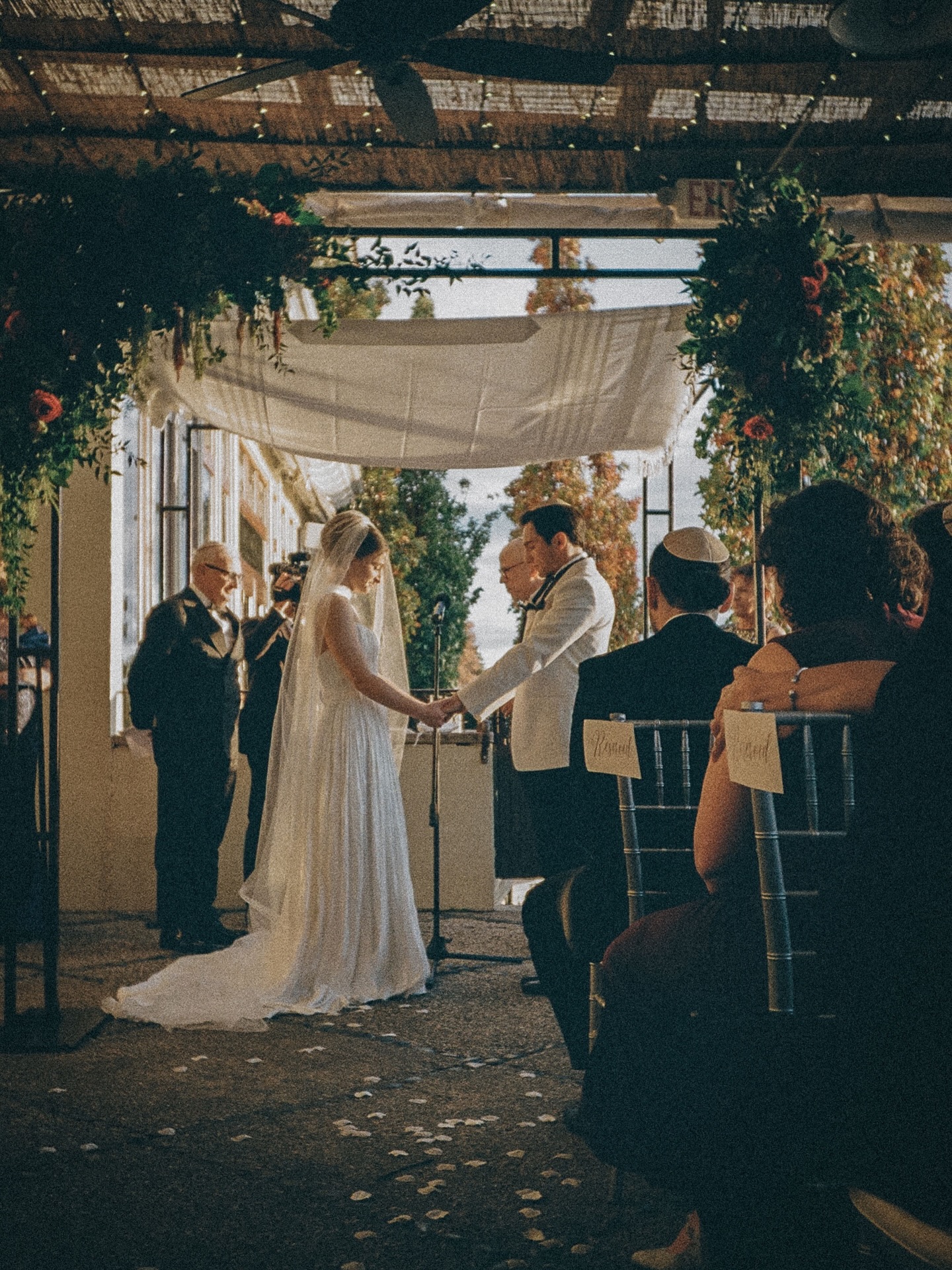 Give us film, give us goosebumps.
If your photographer offers it, we find it hard to say no!
Planning & Design: @allsettup
Photographer: @k_villettophotography
Videographer: @fxvideophoto
Venue: @delamargreenwichharbor
Catering: @lescalect
HMUA: @bar__wedding
Cake: @vicidesignny
DJ: @djmaventertainmentny
Cocktail Hour Guitar Player: @jimmyswirl
Saxophonist: @mike.oehmen.music
Florist: @racanelloflorist
Live Guest Illustrator: @thepoppypen
Bride & Groom: @jennybern_ @natebern
Event Planning ll Connecticut Event Planner ll Fairfield County Events ll Greenwich Wedding ll Wedding Planner ll All Sett Up Events ll Luxury Wedding || Film Photography
