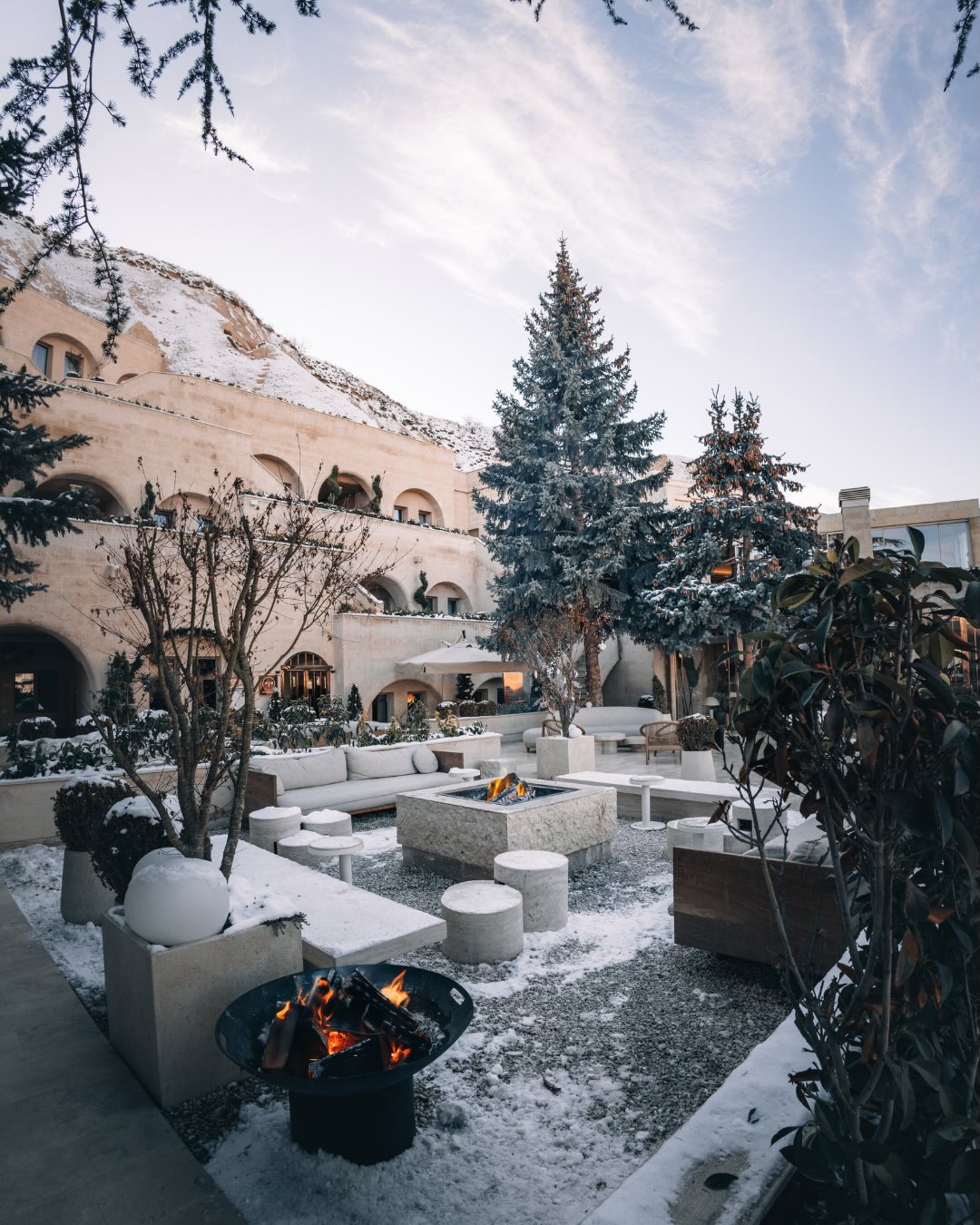 This semester at Caves of Cappadocia, experience the winter break at a different pace. In Cappadocia, a sense of discovery and small adventures turn into shared family moments, while creative workshops designed for children add joy to the holiday and experiences curated for adults offer calm and quiet moments. A winter escape away from the city, designed to feel good for everyone.
#avantgarderefined #cappadocia