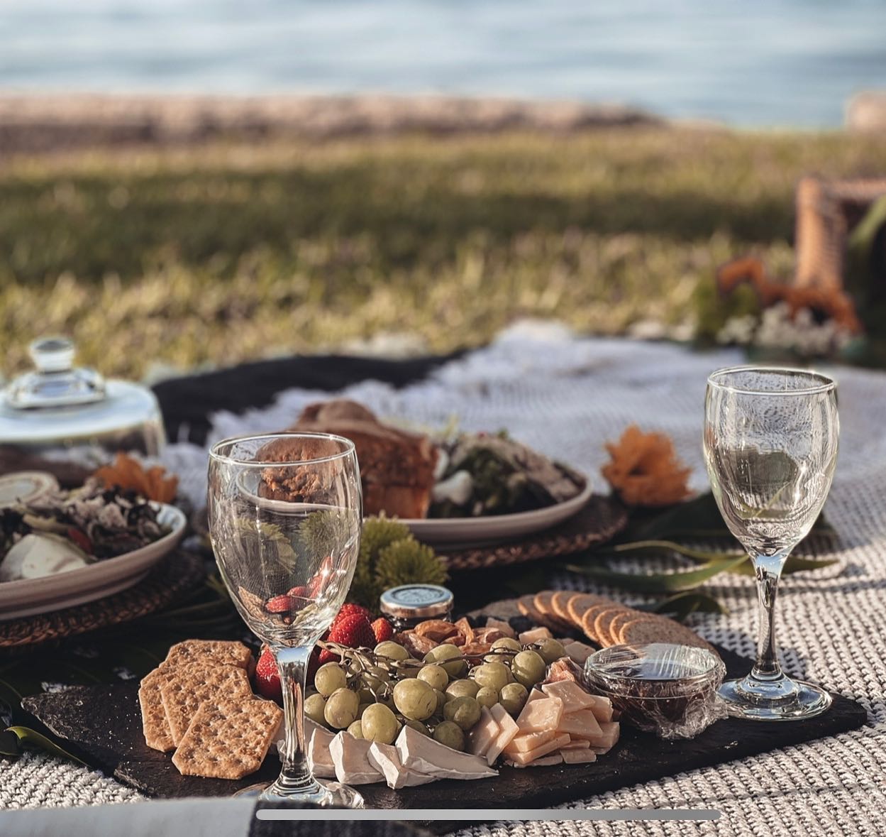 Have a great weekend!
- Palm Beach Picnics
#pbpicnics #palmbeachpicnics #palmbeach #date #datenight #florida #palmbeachstyle #palmbeachchic #picnic #picnicdate #charcuterie
