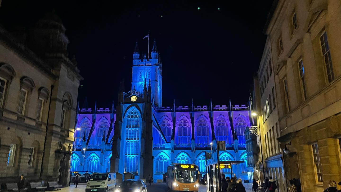 Bath Abbey is wrapped for Christmas