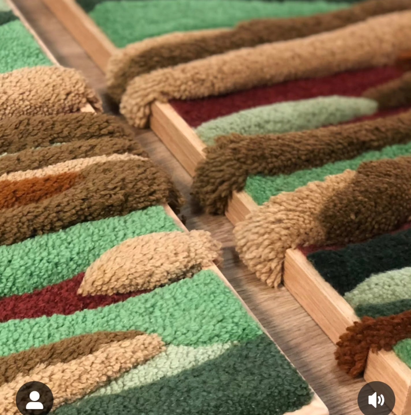 Beautiful new curated pieces from @ohxoja for our Hunt Valley project. This piece captures the beautiful rolling hills in the horse country of New Jersey. Counting the minutes until this gets installed in a few weeks! @parade.art
#bespoke #customart #curateddesign #needlepoint #codesign