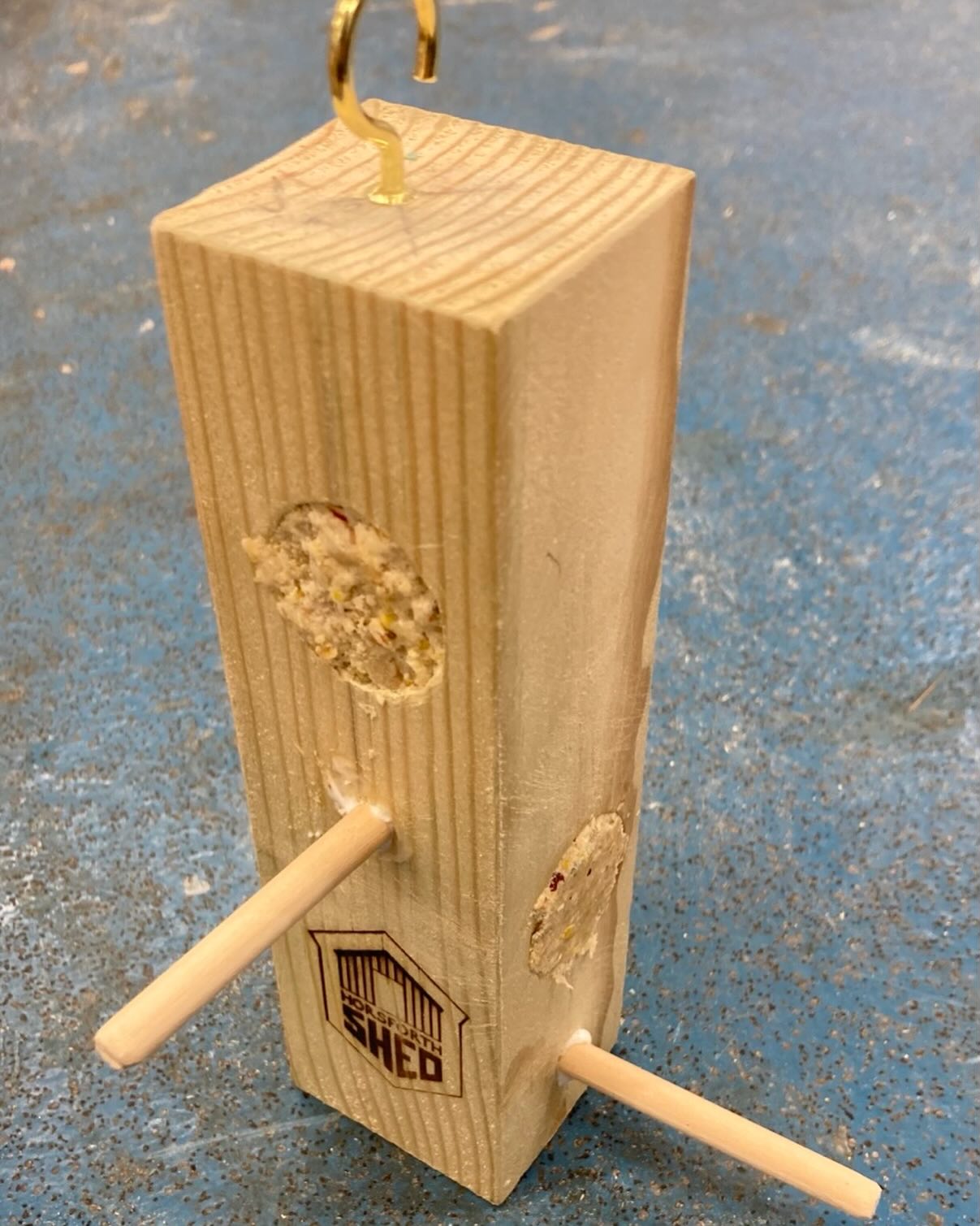A great little bird feeder made with a Beaver group