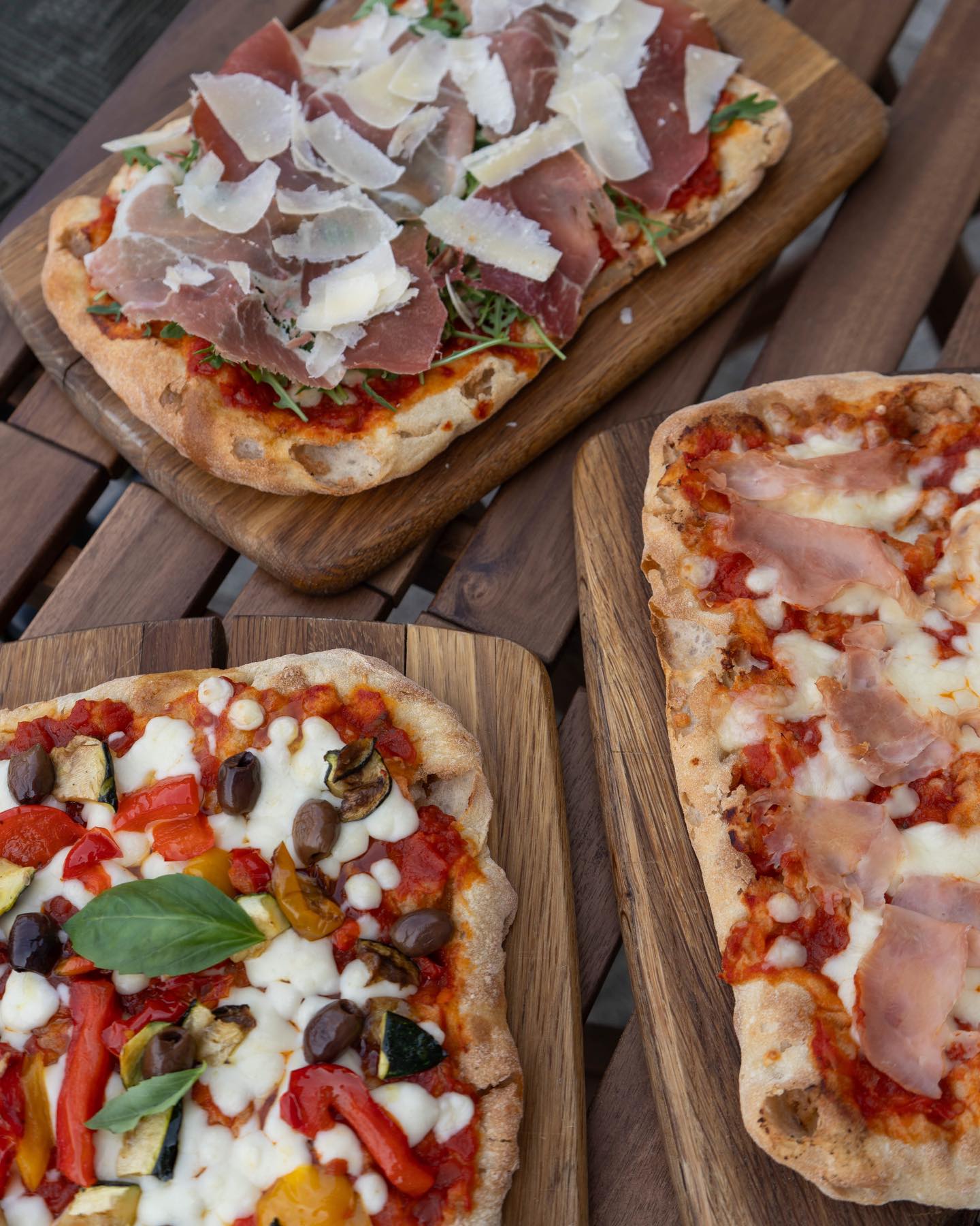 Just a little reminder 🤍
For the next 3 weeks we’ll be closing a little earlier on Tuesdays and Sundays.
Same good food, same cosy vibes, just slightly shorter days.
Thank you so much for understanding
#kensalrisecommunity #pizzapizzapizza #londonfoodies