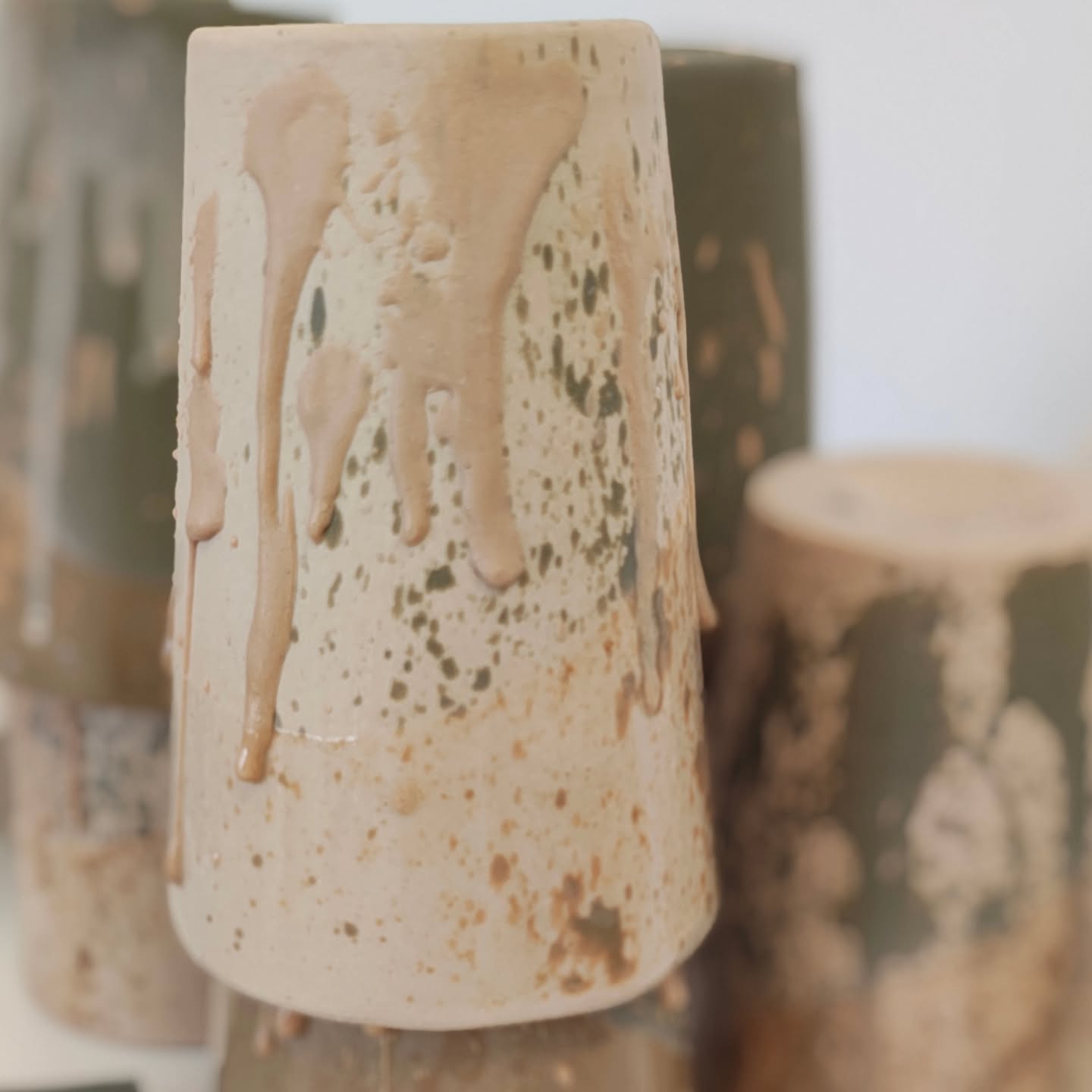 Highlight for the moment on these beauties, our SchwitZen ceramic cups 🤍
Handmade by @pollygeorgebyholly, the design was inspired by the perspiration experienced in an infrared sauna session.
Beading sweat, replenished with simple H2O.
Each cup individual, a tactile experience. Look closer next time you're in the studio... Functional art in the palm of your hand.
Zen and Schwitz ✌️
#schwitzensaunas #infraredsaunaperth #wellnessperth #supportlocalartists