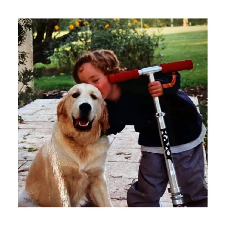 𝐇𝐄𝐋𝐋𝐎 𝐃𝐄𝐂𝐄𝐌𝐁𝐄𝐑.
Après une longue absence, je reviens sur Instagram doucement 🤗
.
Je ne suis pas trop du genre à poster pour poster, le but ici est toujours et sera toujours d'être visible pour les patients/proches des #syndromeDeLyell et #syndromeDeStevensJohnson
.
Je reviens avec beaucoup de beaux projets à venir, et pour commencer je vous présente @louischaix
Louis est un vrai fighter, il a fait face au Lyell étant enfant. Aujourd'hui il porte un projet : #10ForTEN
Son projet résonne fort en moi et je suis certaine qu'ilrésonnera aussi en vous. Parce qu'il est essentiel pour nous tous de donner du sens à ce qui n'en a pas, parce que l'espoir, parce que l'envie, parce que Together Stronger.
.
Je reviens vite avec plus d'informations sur le projet de Louis, et une interview à venir
.
L'espoir ne sera jamais silencieux.
Happy December everyone
Xx
Camille 🥰