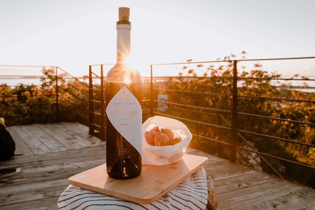 Sunset&wine&fritule.
Hike&Gastro tour
Everyday at 6.00pm
IG or FB
Book your place on time.
Join us FORAdventure 🤩🍷🥪🍪