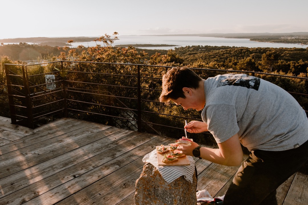 The name of the image: In the element.
Favorite hill, favorite view, wonderful food, and wine. A big smile is on my face and on the people who come to our HIKE & GASTRO tour as well.
The season is open!!
#foradventure #gastro #outdoors #outdooractivities #outdoortour #outdoortourism #hike #hikking #visitpula #visitistra #visitcroatia #croatiafulloflife #croatiafullofmagic #croatiafullofnature #croatiafullofbeauty #croatiafulladventure