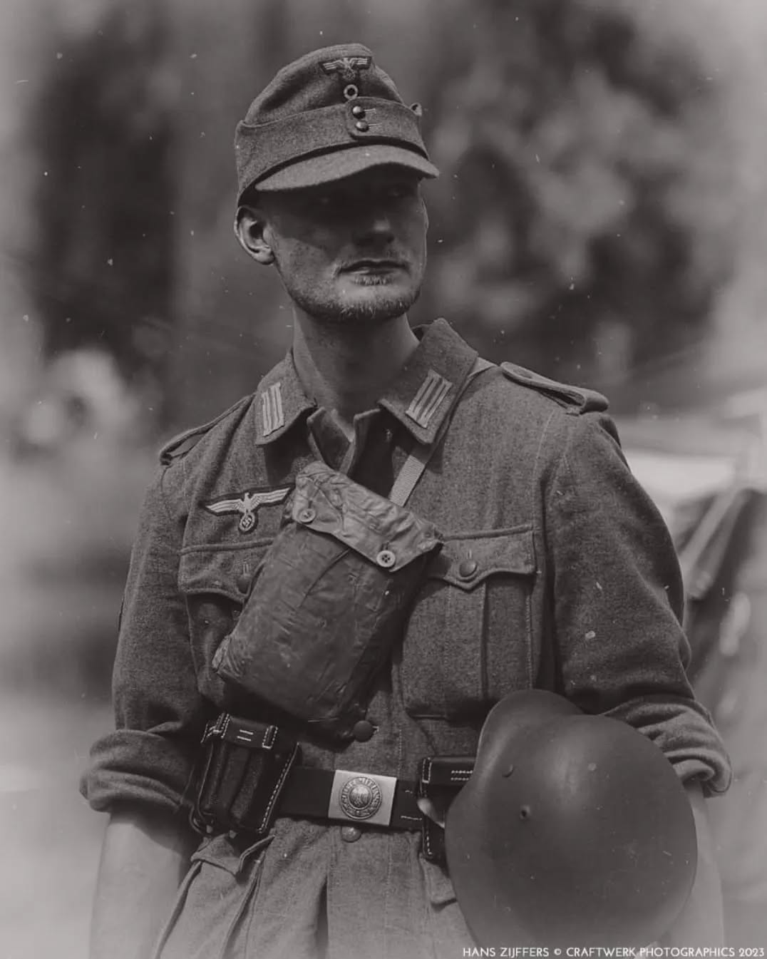 ➖➖➖➖➖➖
#krieg #reenactmentgear #ww2 #pioniere #drk #officer #germany #deutschland #austria #worldwar2 #heer #Funker #ww2reenactment #mountaintroops #gebirgsjäger #sanitäter #nonpolitical #edelweiss #gbj #gebirgsjager #reenactors #reenactment #german #soldier #sanitater #jager #ww2german #reenactor #panzeralarm
📸© hans zeiffers
➖➖➖➖➖➖
🔎We are a Gebirgsjäger reenactment group stationed in the Netherlands. We mostly participate in events in Belgium, the Netherlands and Germany. If you are interested in joining our group, you can send us a message!
➖➖➖➖➖➖
© All copyright belong to their respective owners
➖➖➖➖➖➖
⚠️ This page is Non-political,
Any comment inciting hatred, discrimination or violence will be deleted
➖➖➖➖➖➖
✏ Comment and tag your friends!
➖➖➖➖➖➖
Check out my kameraden:
@gebirgs.sanitats.abtl.95
@helferinnen
@historicalwarfareinc
@the_dutch_historian
@warcopy_com
@edelweissgruppe
@48thhighlanders_livinghistory