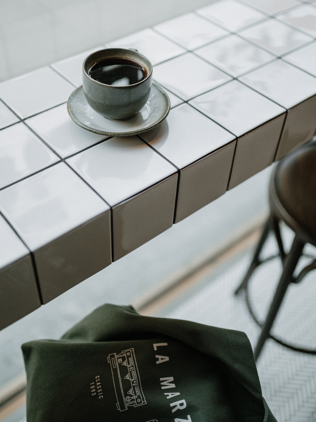 T.G.I.F ☕️
Here’s a throwback to our visit at Kafé Republik in the heart of Oslo. A local gathering spot, perfect for your weekend coffee break.