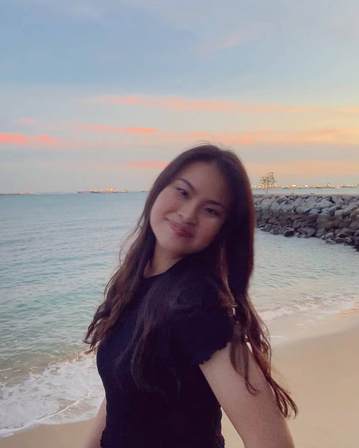 "Joining Ms Casandra’s GP tuition was definitely one of the best decisions I had made in JC, as she not only helped me to improve tremendously in the subject, but also made me realise how interesting and enjoyable GP can be!
Having interest in a particular subject is an important factor to doing well, and I think Ms Cas has certainly been able to show her students that GP can be a fun subject as well.
Her dedication and patience is truly inspiring, and she never fails to go the extra mile in helping her students to the best of her abilities. I am extremely grateful to have found her, thank you so much for your help Ms Cas! :D" -Natalie Foo, Class of 2020, HCI