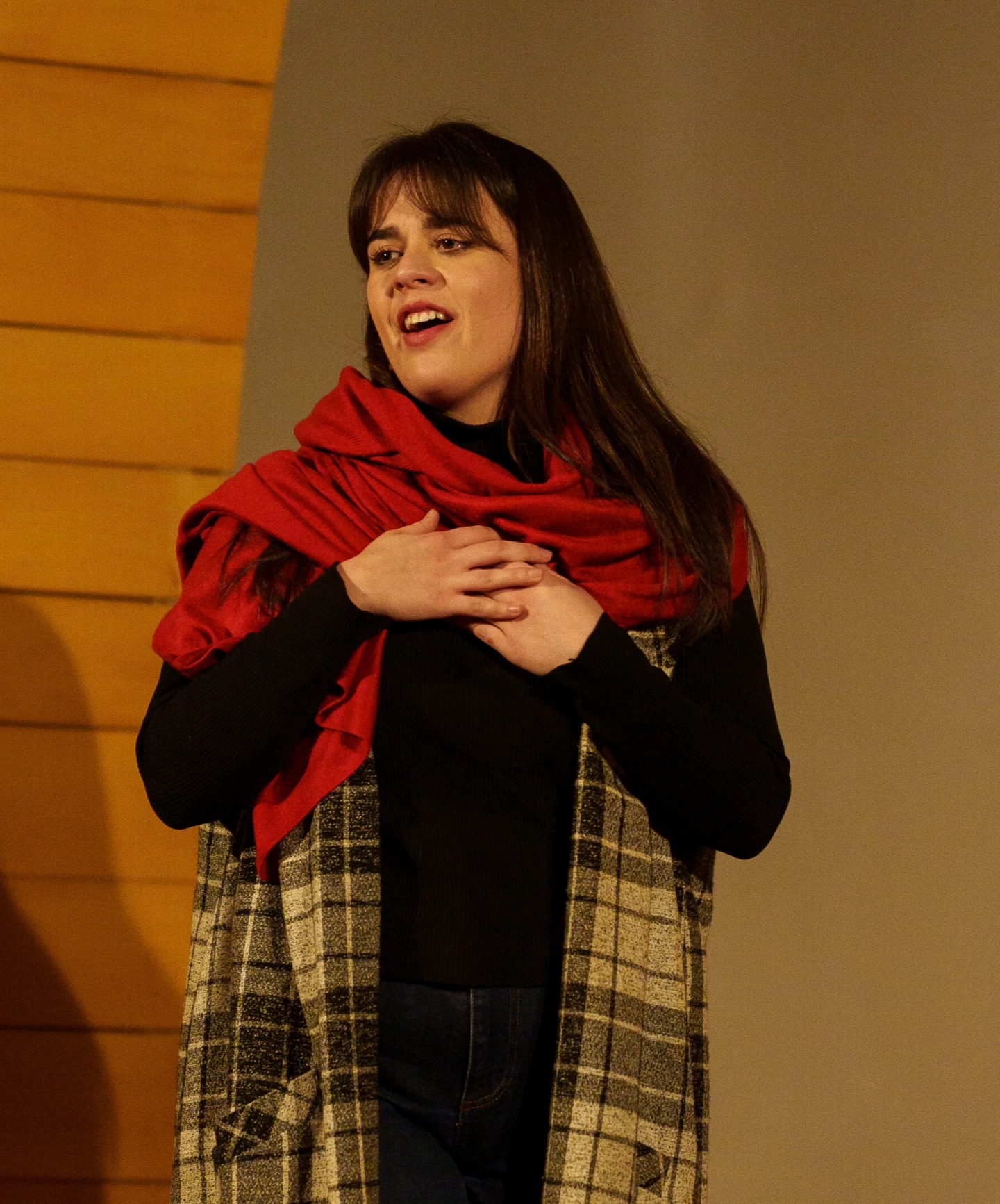 Complimenti al soprano CATERINA MARCHESINI che a soli 24 anni ha debuttato ieri al Teatro Comunale di Bologna il ruolo di Leonora ne La forza del destino.
Lo scorso Aprile è stata Mimì nell'allestimento di Cantiere all'Opera de La Bohème, ruolo assegnatole dopo essersi distinta nella X edizione delle Audizioni Internazionali; le sue qualità e la sua scoperta da parte di alcuni membri presenti nella Commissione delle audizioni hanno generato questo straordinario inizio di carriera.
Siamo orgogliosi di essere ancora una volta il trampolino di lancio di nuovi talenti.
Nell'immagine è Mimì ne La Bohème, Teatro Torresino 1 Aprile 2023 Foto©Stefano Bolognini