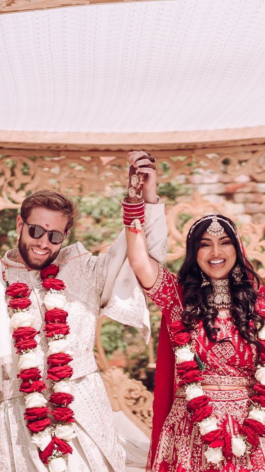 THIS IS HOW IT FEELS ⚡️
To all the couples making 2026 their year 🥂
.
.
#ukweddingphotographer #weddingfilm