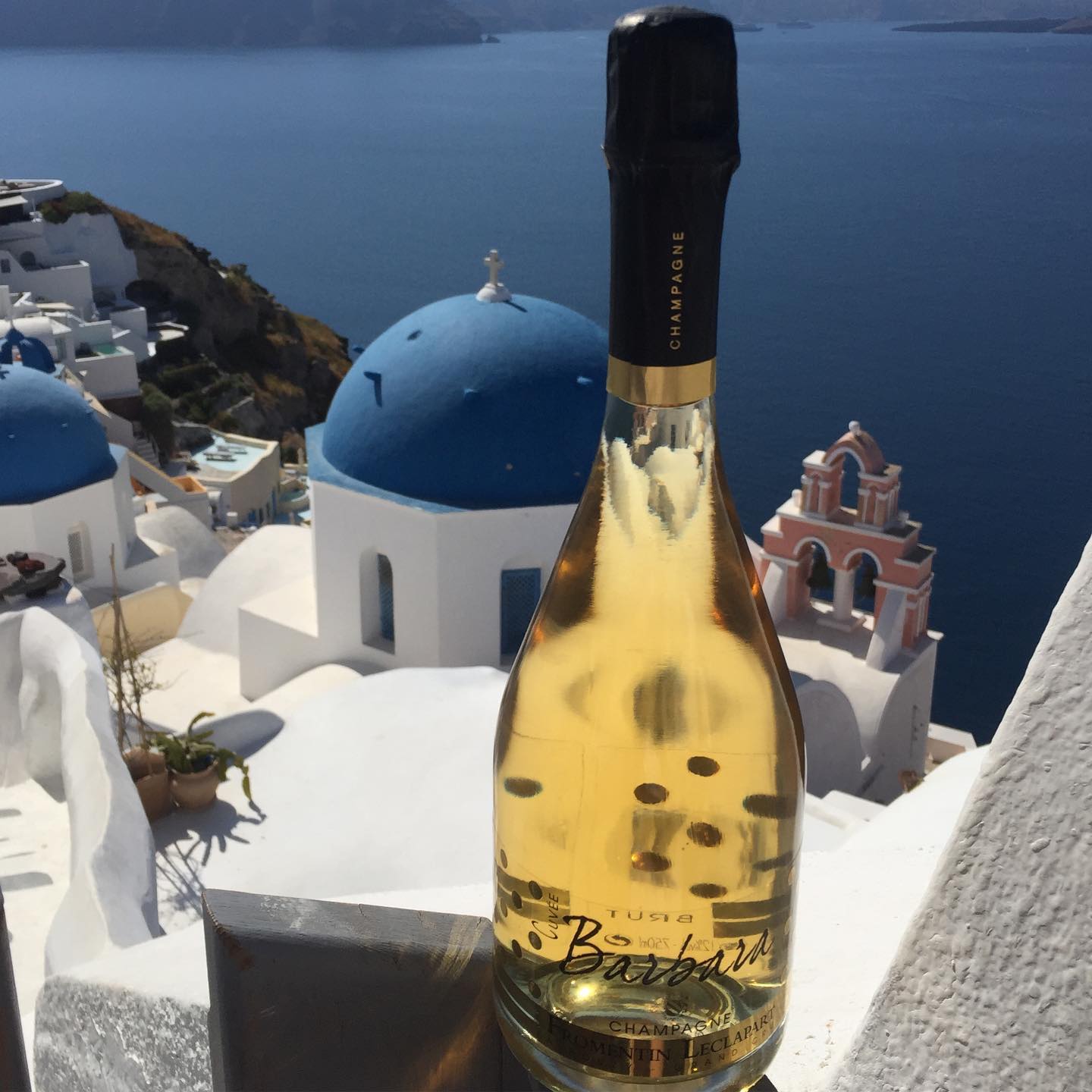 #santorini #oia #champagne #fromentinleclapart