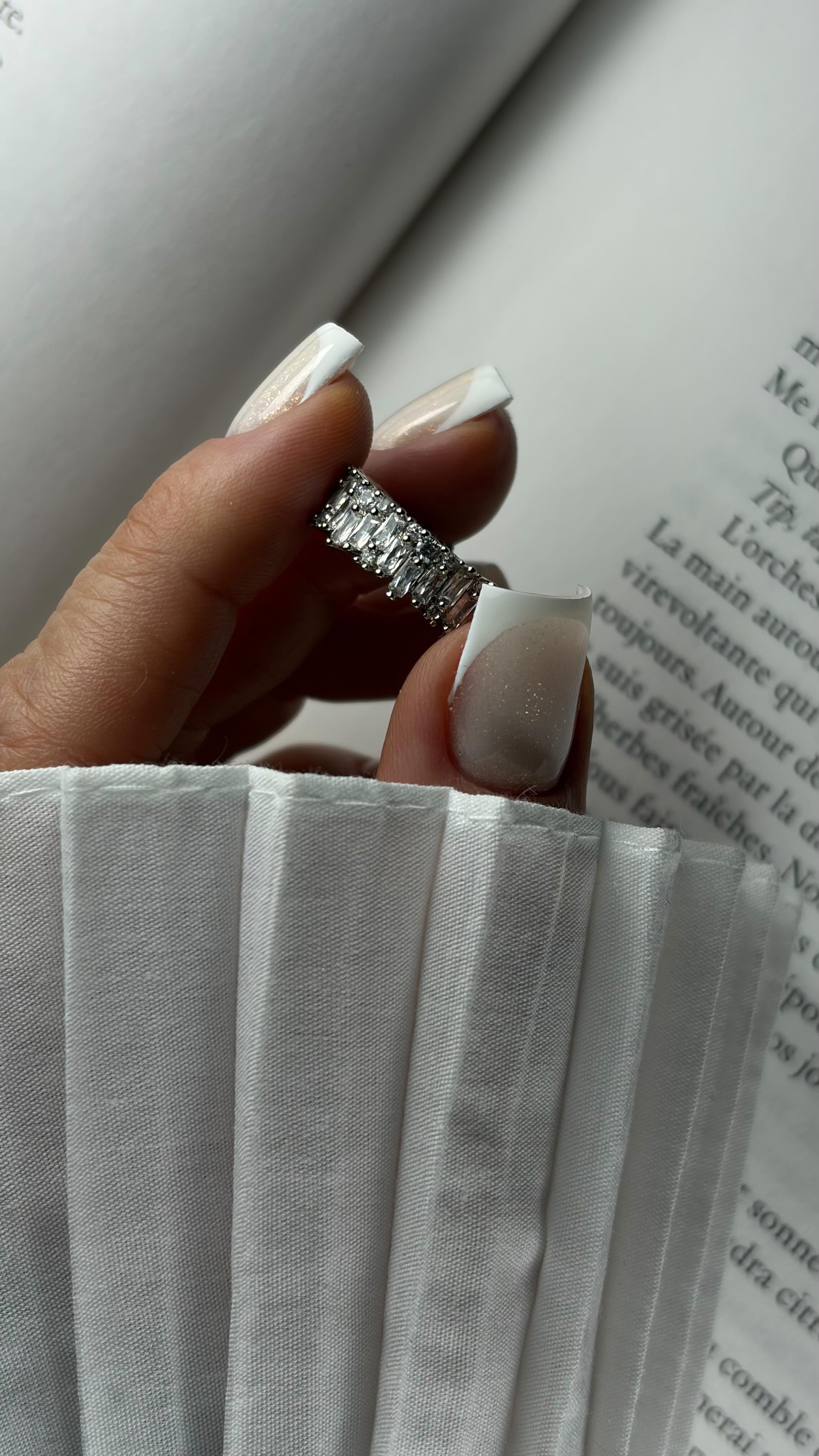 .
SPOILER ALERTE 🚨
J’ai arraché mes ongles😟
Références ⬇️
-Capsules N1 et gel solid Holly @lateliernailproduct
-Base structura et Cleaner @oanailsystem
#ongles #prothesisteongulaire #nails #capsules