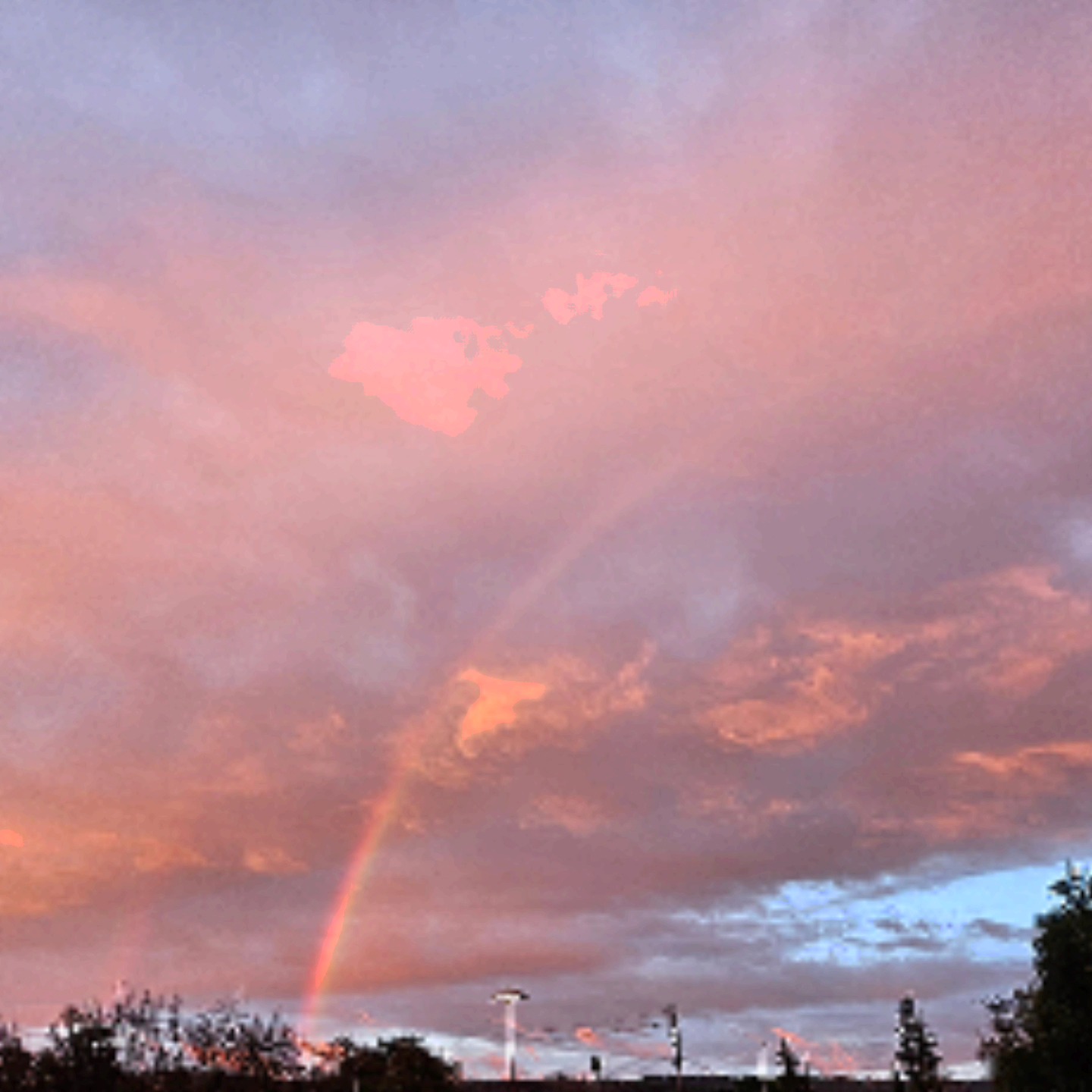 Beautiful double rainbow to start the holiday weekend! #sthelena #lovethistownsthelena #luxuryrealtornapavalley #merrychristmas2023 #happyholidays2023 #happynewyear2024 #southebysinternationalrealty #katespadarotto