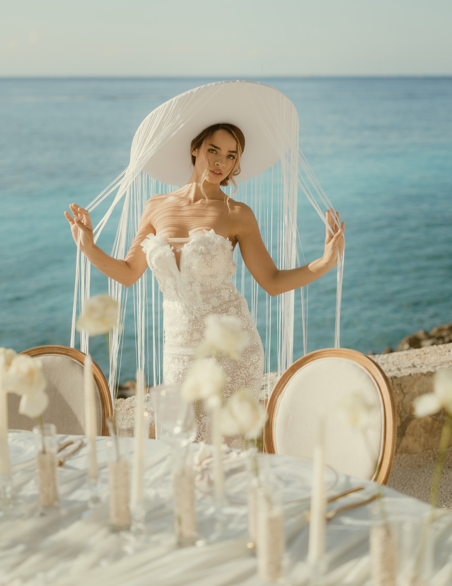A sneak peek to the most remarkable collab ✨
Location : @island_casas
Wp : @simplyclassicevents
Decor : @pistiloeventdecor
MUA : @diva_bylyacontreras
Model : @sueyem
Dress : @anne.mariee.brand
Hat : @ms.angel.wings
Accessories : @bohophy#l
Cake : @azucardemar.czm