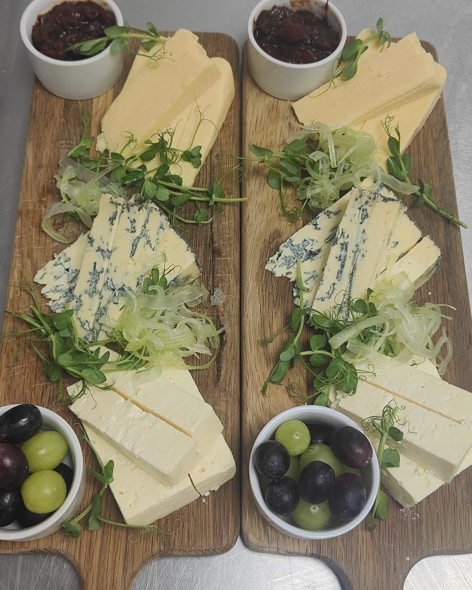 A wonderful way to end your meal, with a selection of cheeses from just around the corner, Fountains Gold, Yorkshire Blue and Traditional Wensleydale. Our home made fruit chutney is the ideal accompaniment. #Yorkcaterer #eatlocal #eatYorkshire #cheesedreams