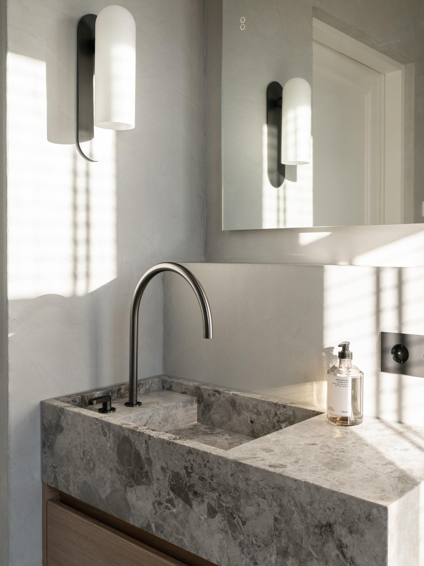 During a renovation, you’re guaranteed to be faced with countless questions - especially when it comes to the bathroom.
From lighting heights to material choices and finishes, every detail matters.
Thoughtful decisions at the start make all the difference in the end.
#lexibeckordinteriordesign #finishedproject #completerenovation #projectmanagement