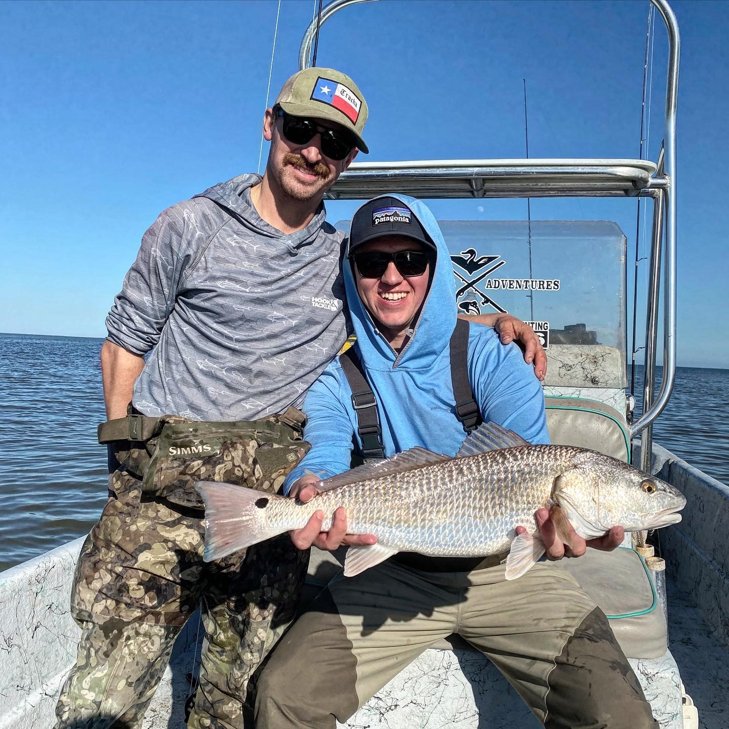 South Texas Redfish with @captgus_swa!
•
#fishing #flyfishing #redfish #southtexas #saltwaterfishing #simmsfishing
